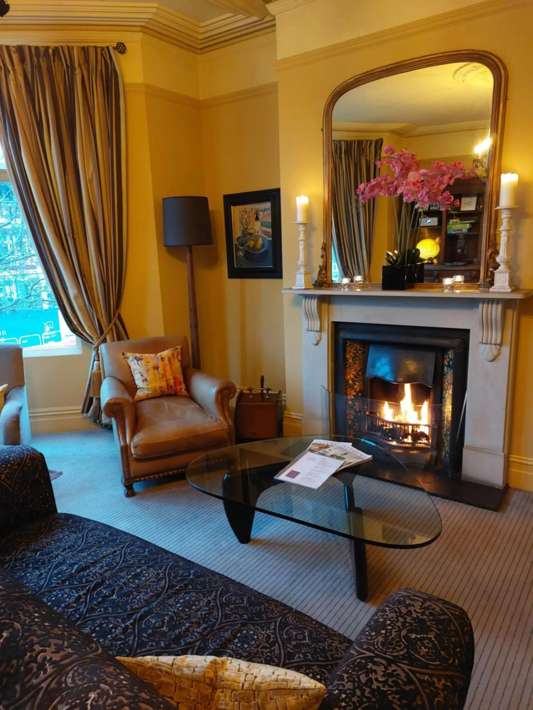 Seating Area in Brooks Guesthouse Bath
