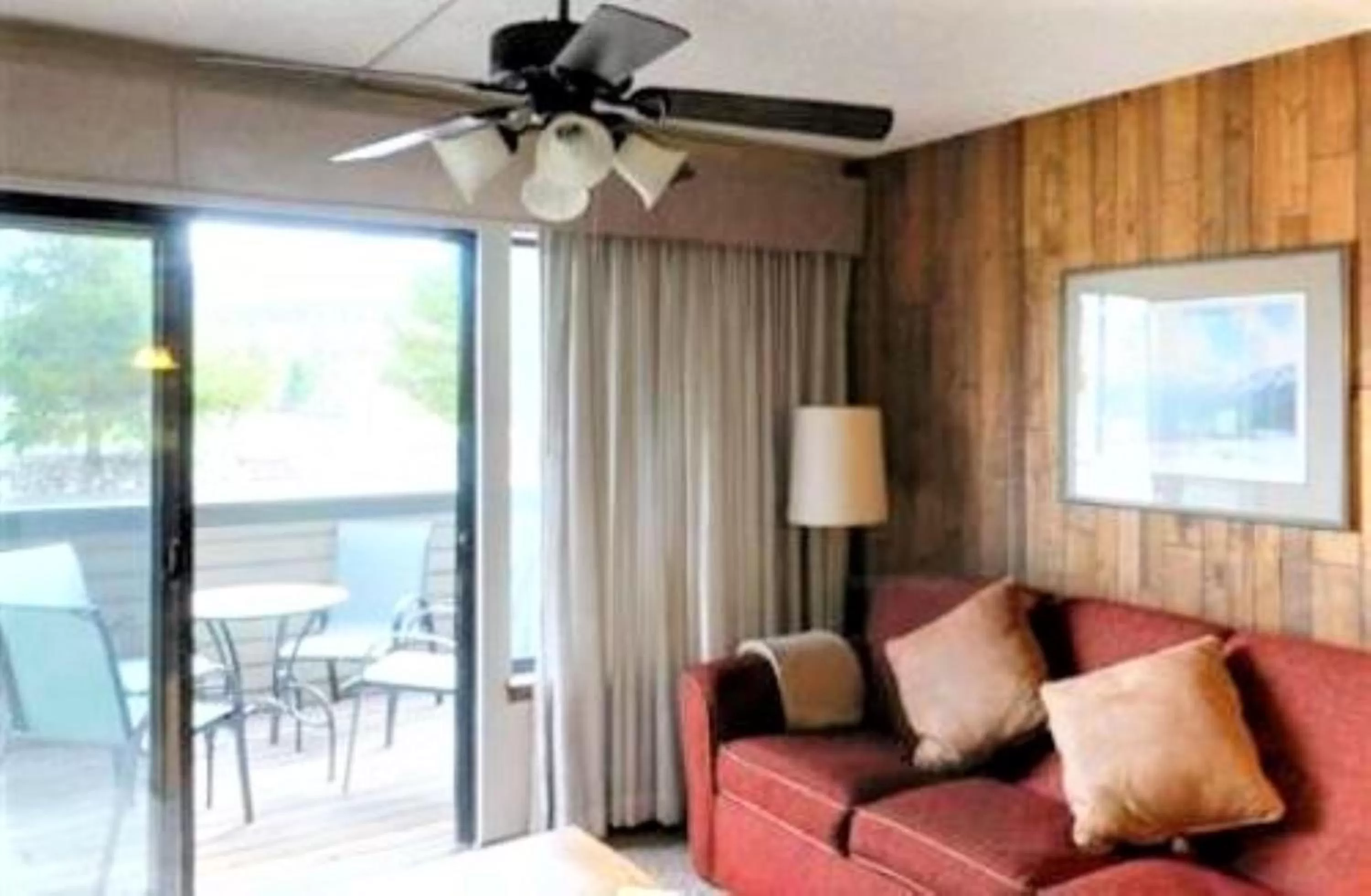 Living room in Pines at Meadow Ridge