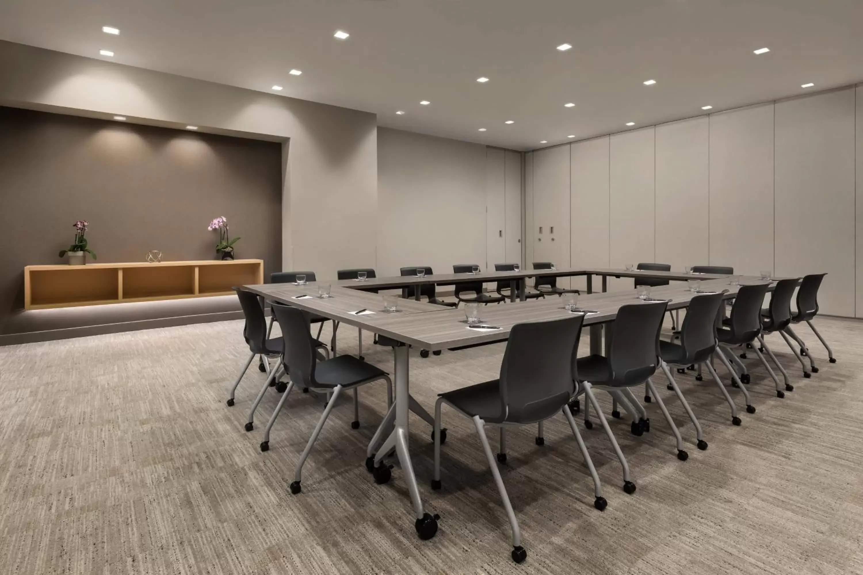 Meeting/conference room in AC Hotel by Marriott San Juan Condado