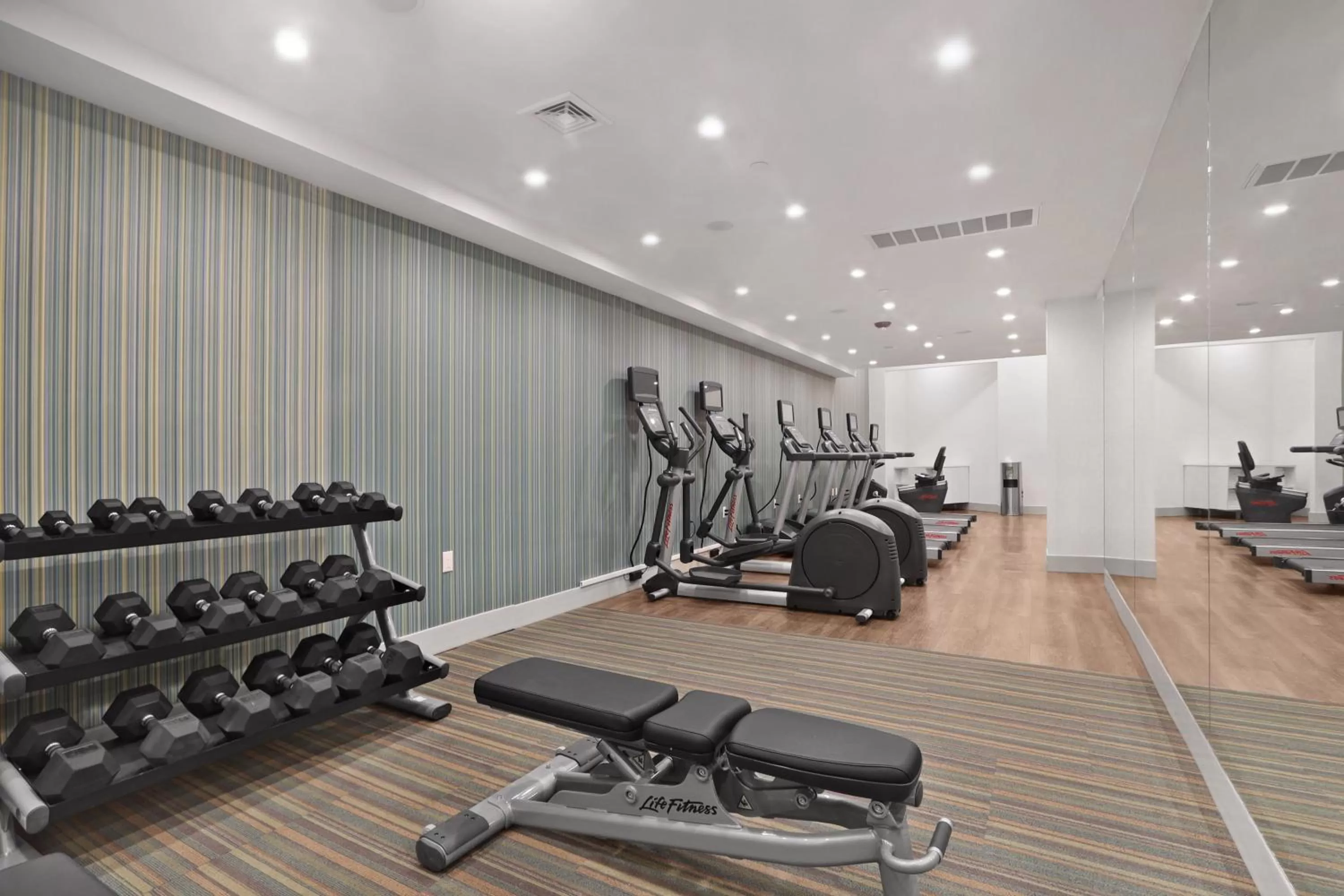 Fitness centre/facilities in Hotel 1200