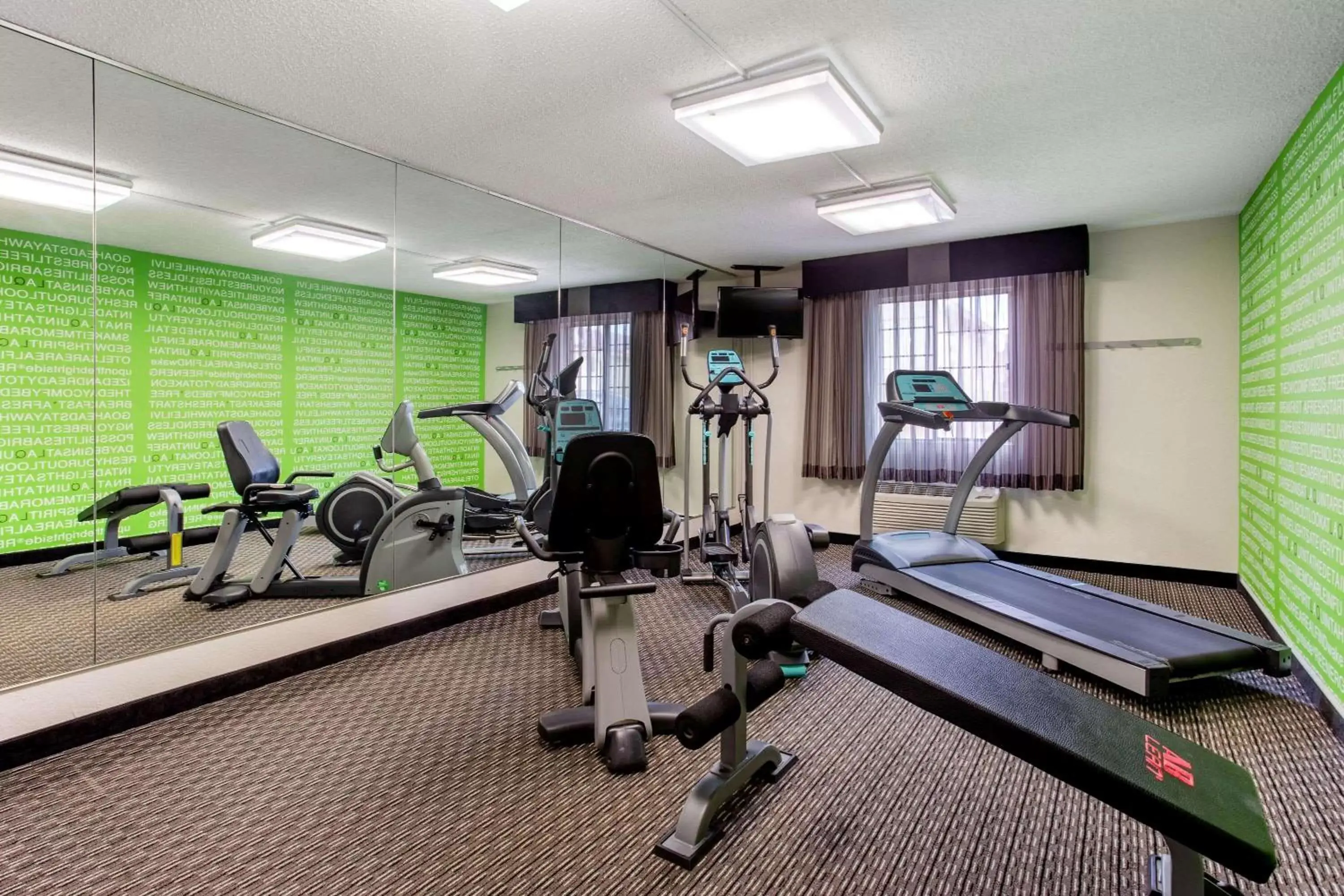 Fitness centre/facilities, Fitness Center/Facilities in La Quinta Inn by Wyndham Champaign