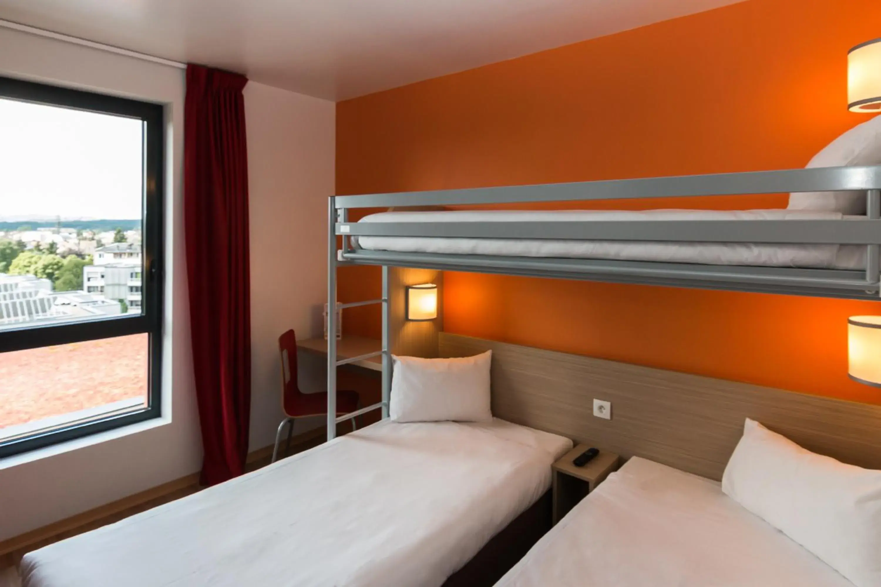 Family triple room in PremiÃ¨re Classe Thionville