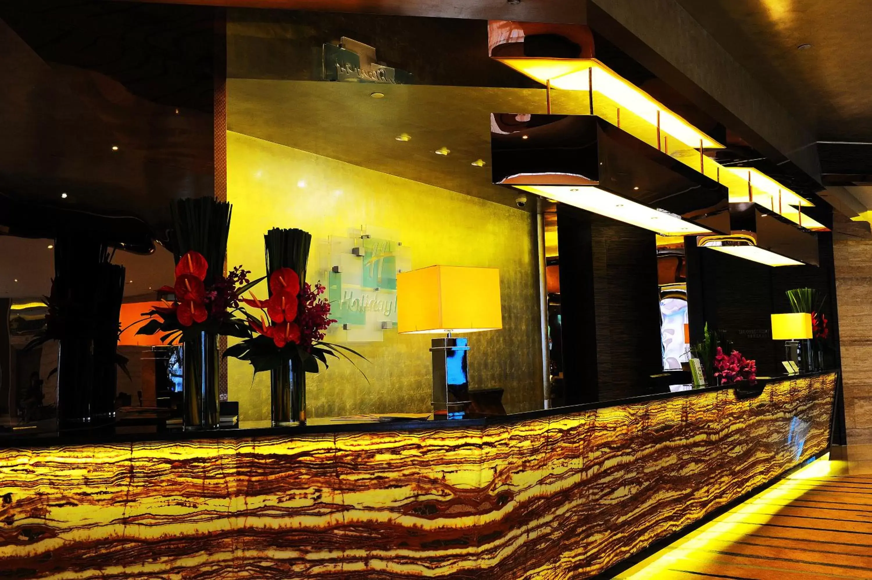 Property building in Holiday Inn Shanghai Songjiang by IHG - Miaoqian Street Property building in Holiday Inn Shanghai Songjiang by IHG - Miaoqian Street