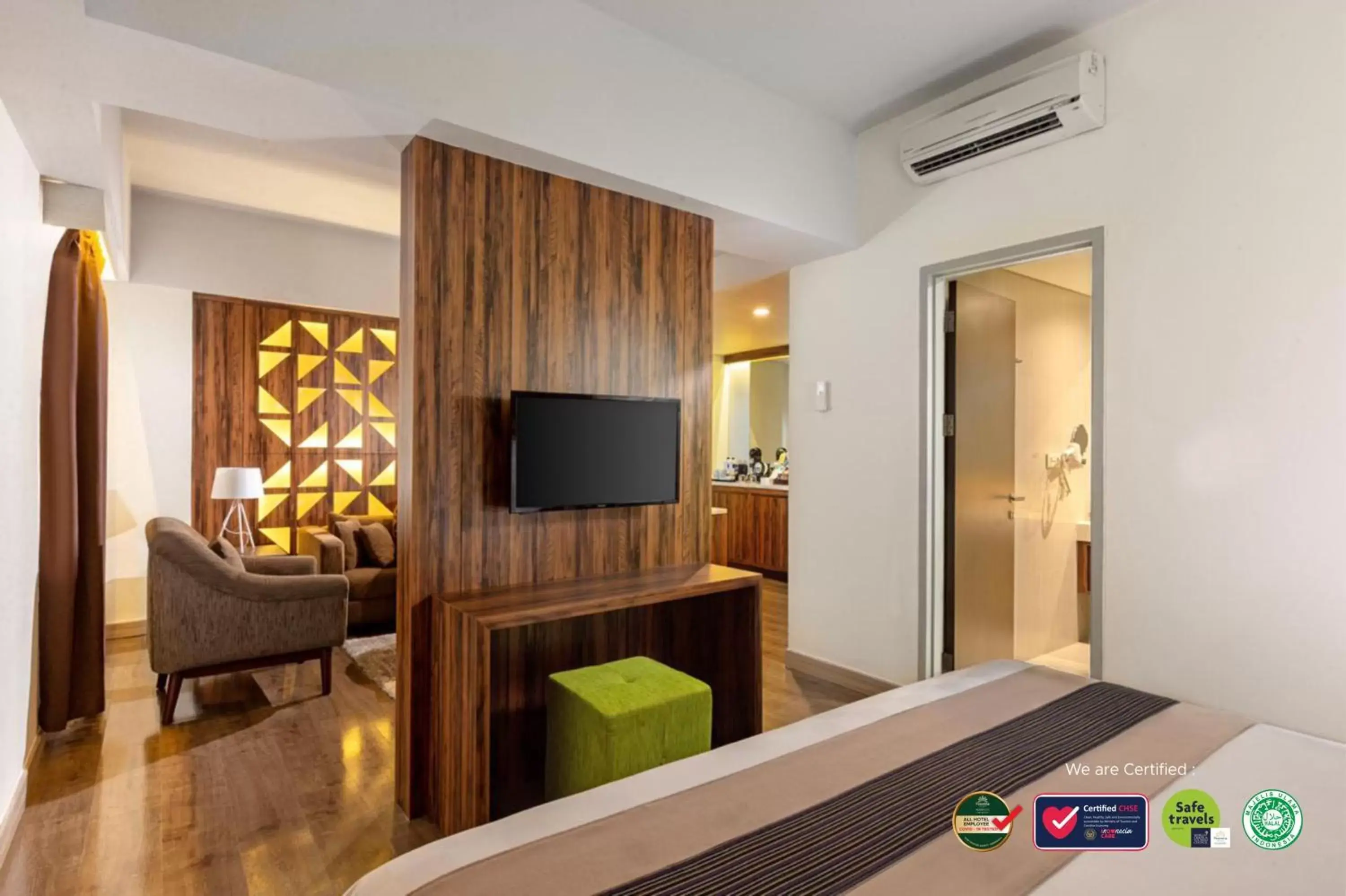 Property building, TV/Entertainment Center in KHAS Malioboro Hotel