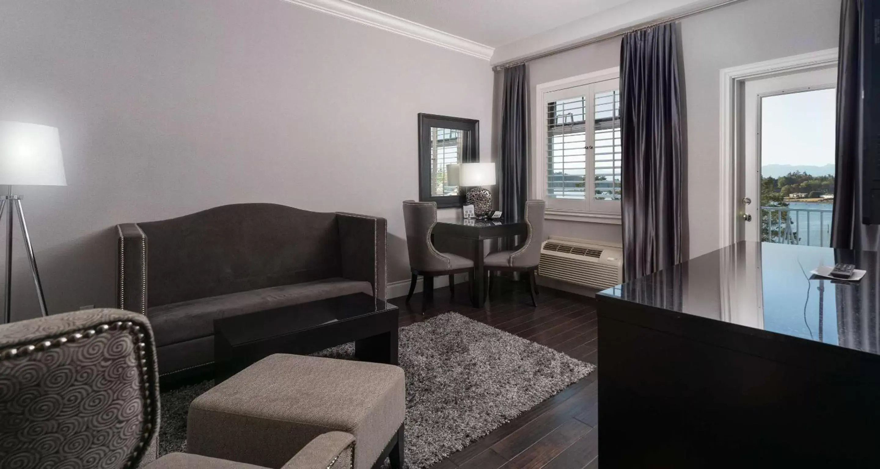 Bedroom, Seating Area in Prestige Oceanfront Resort, WorldHotels Luxury