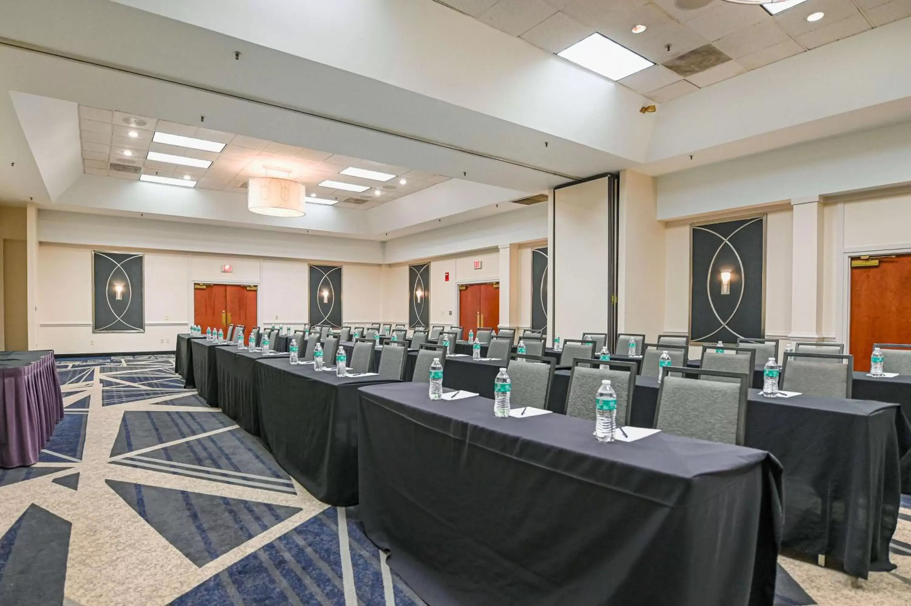 Meeting/conference room in DoubleTree by Hilton Hotel Richmond - Midlothian