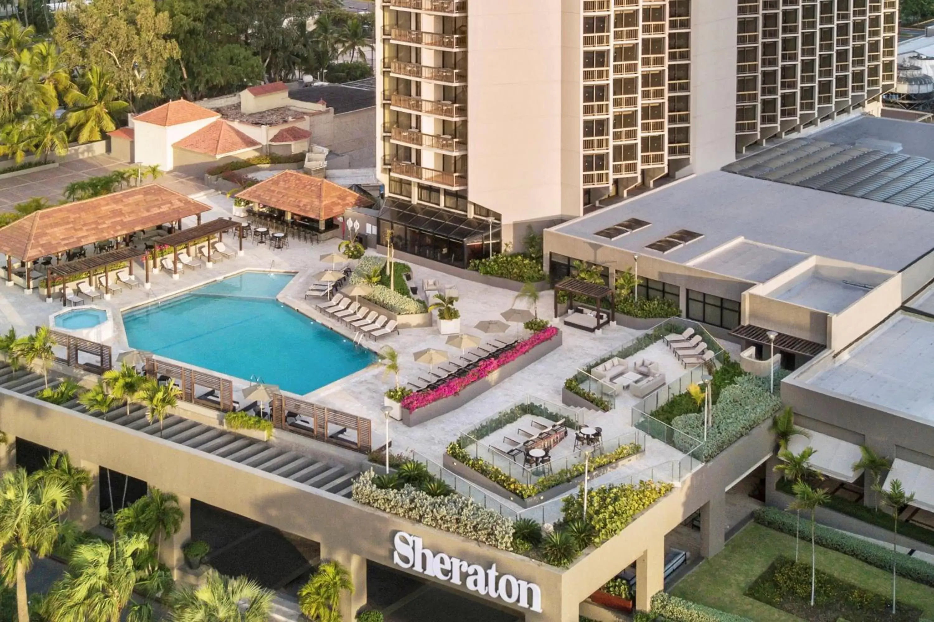 Property building, Pool View in Sheraton Santo Domingo