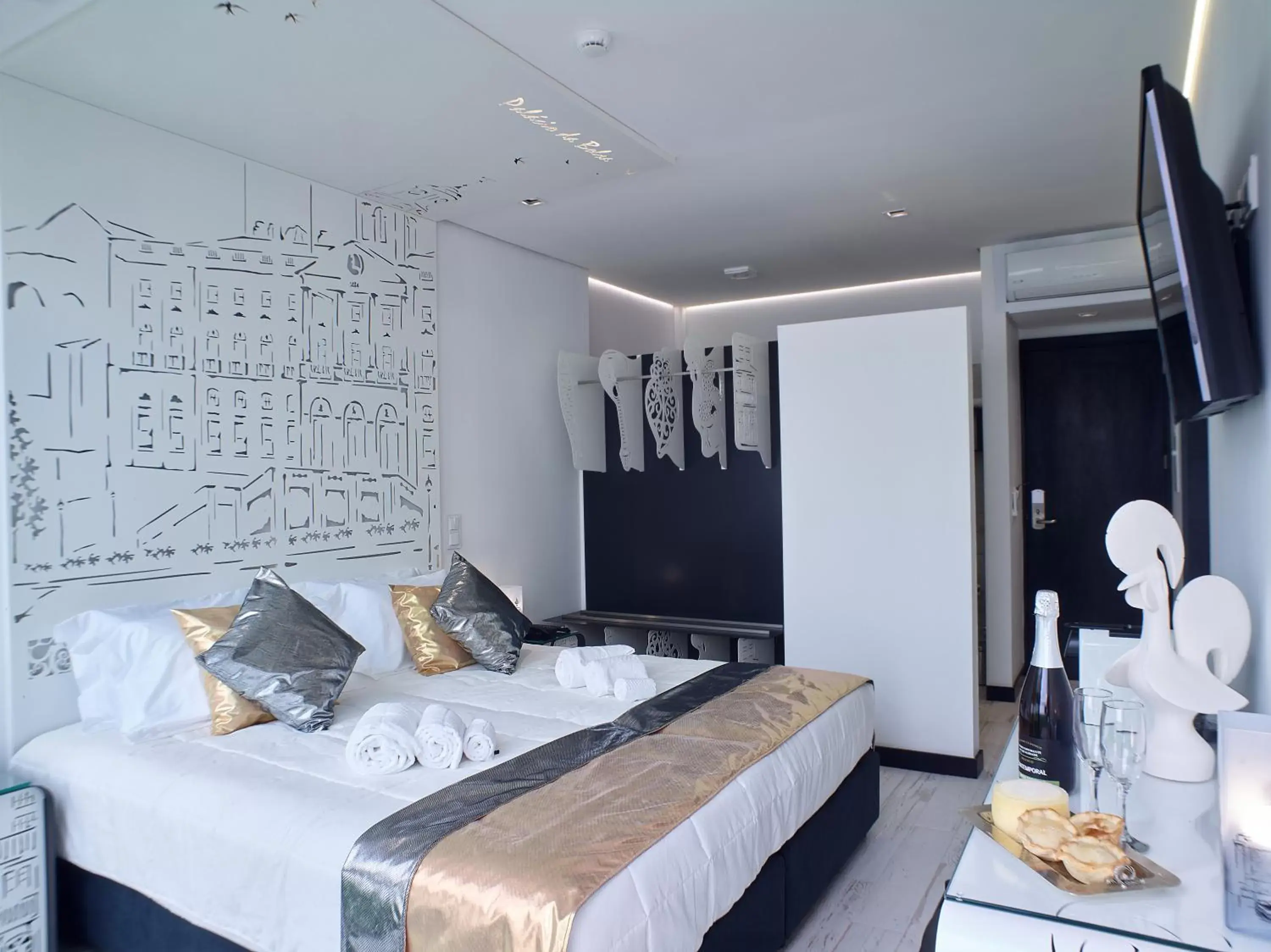 Bedroom, Bed in Solar Antigo Porto Aeroporto