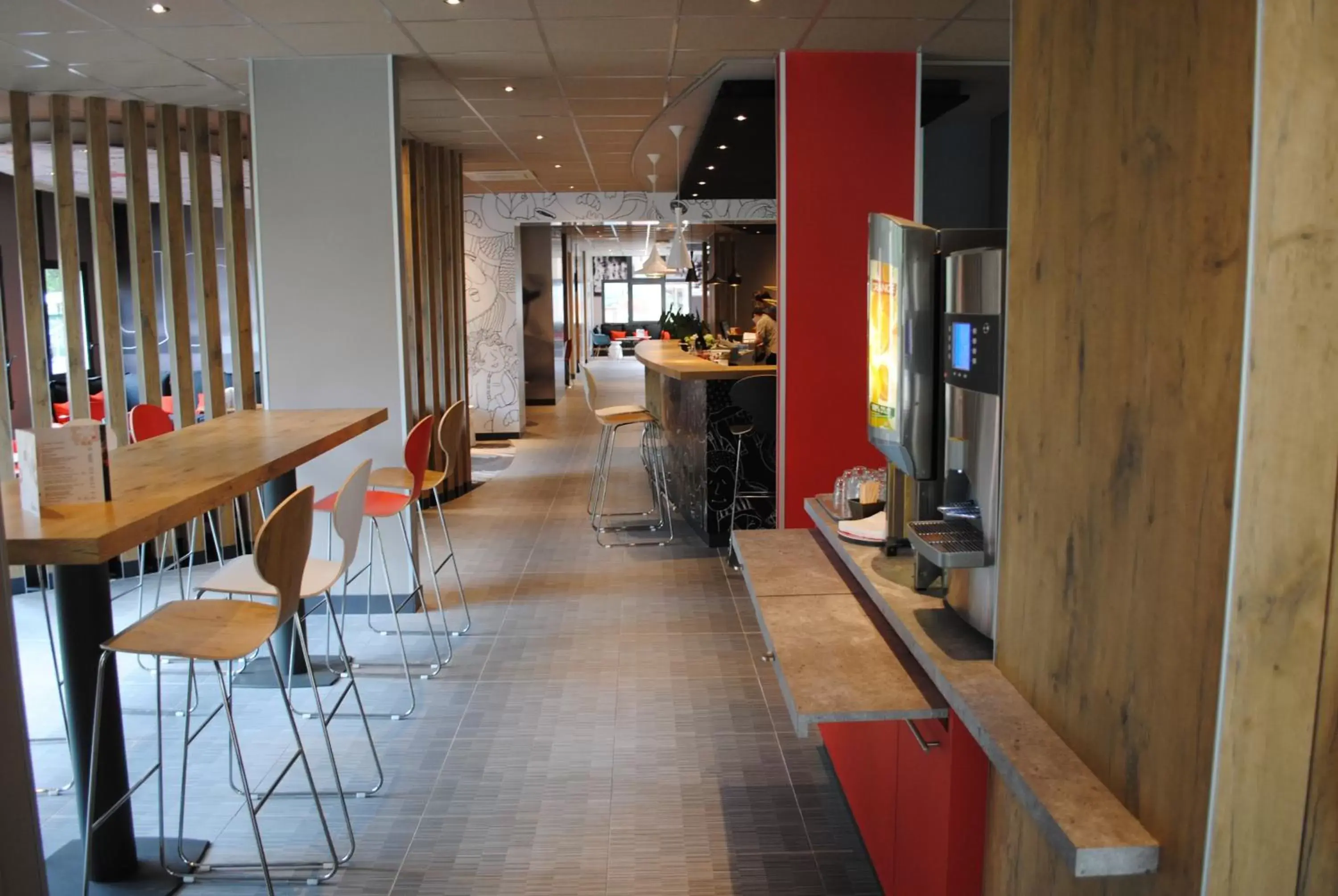 Restaurant/places to eat in ibis Hyeres Centre