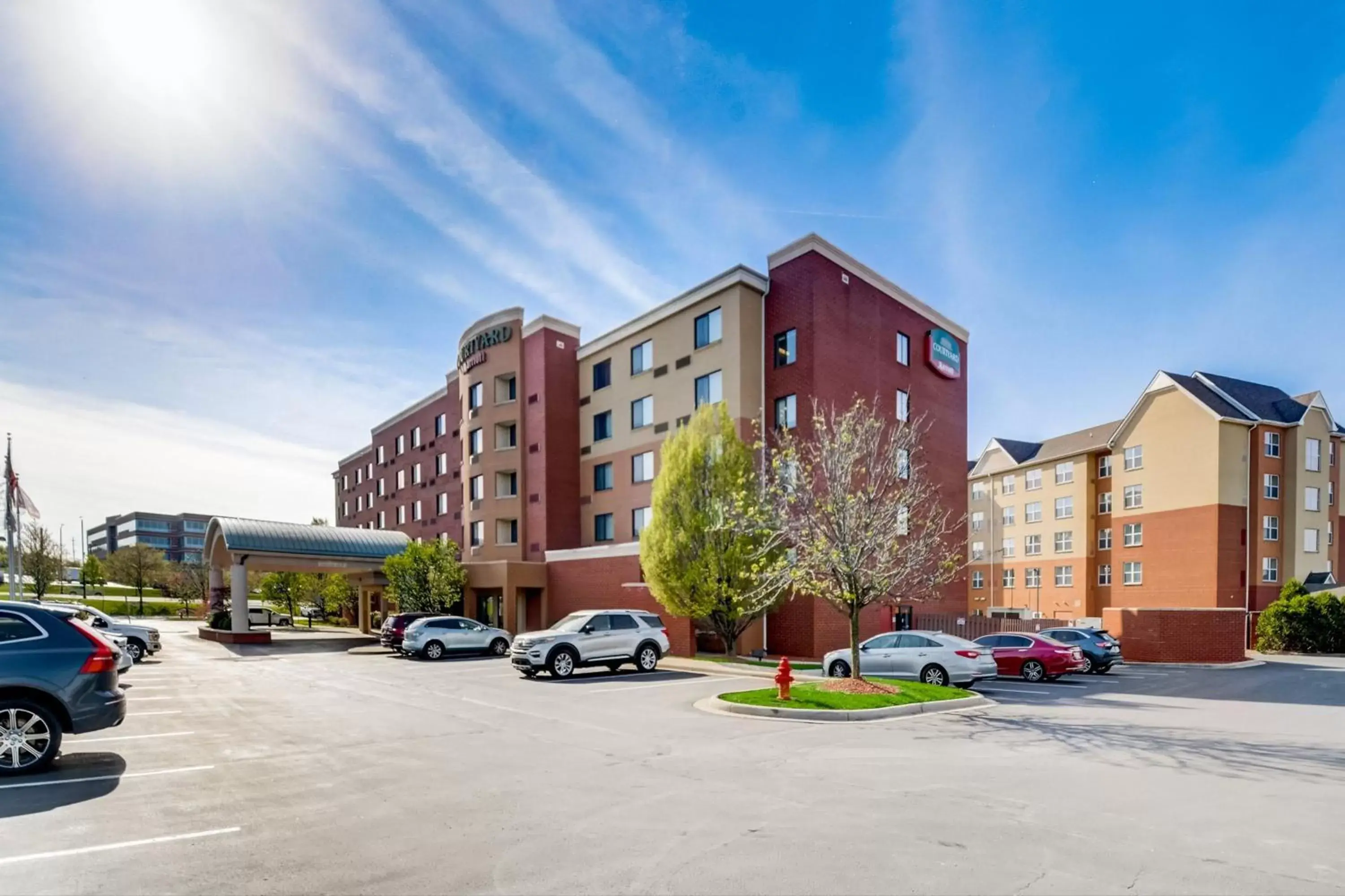 Property Building in Courtyard Cincinnati North at Union Centre