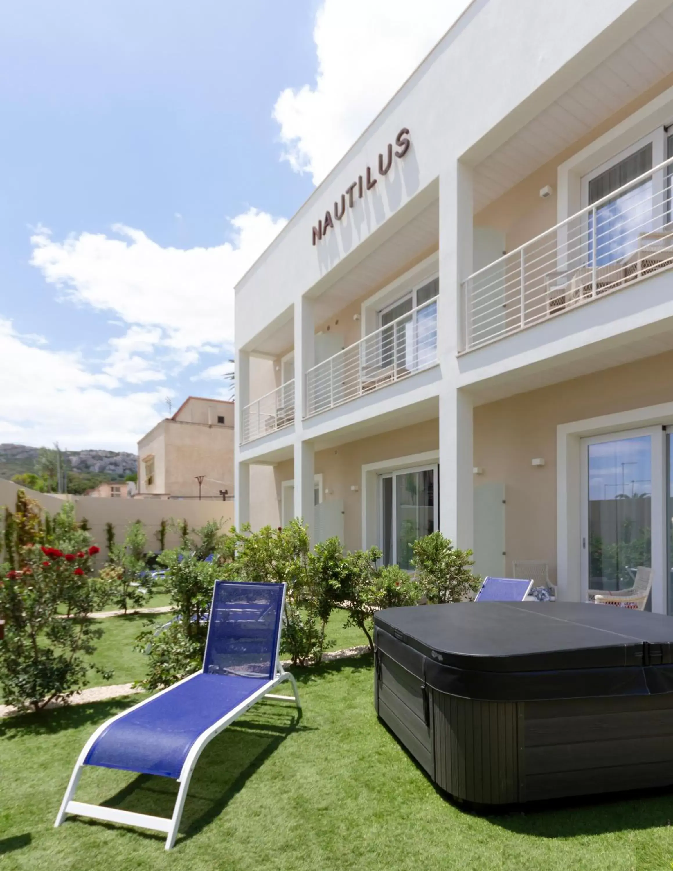 Garden, Property Building in Hotel Nautilus