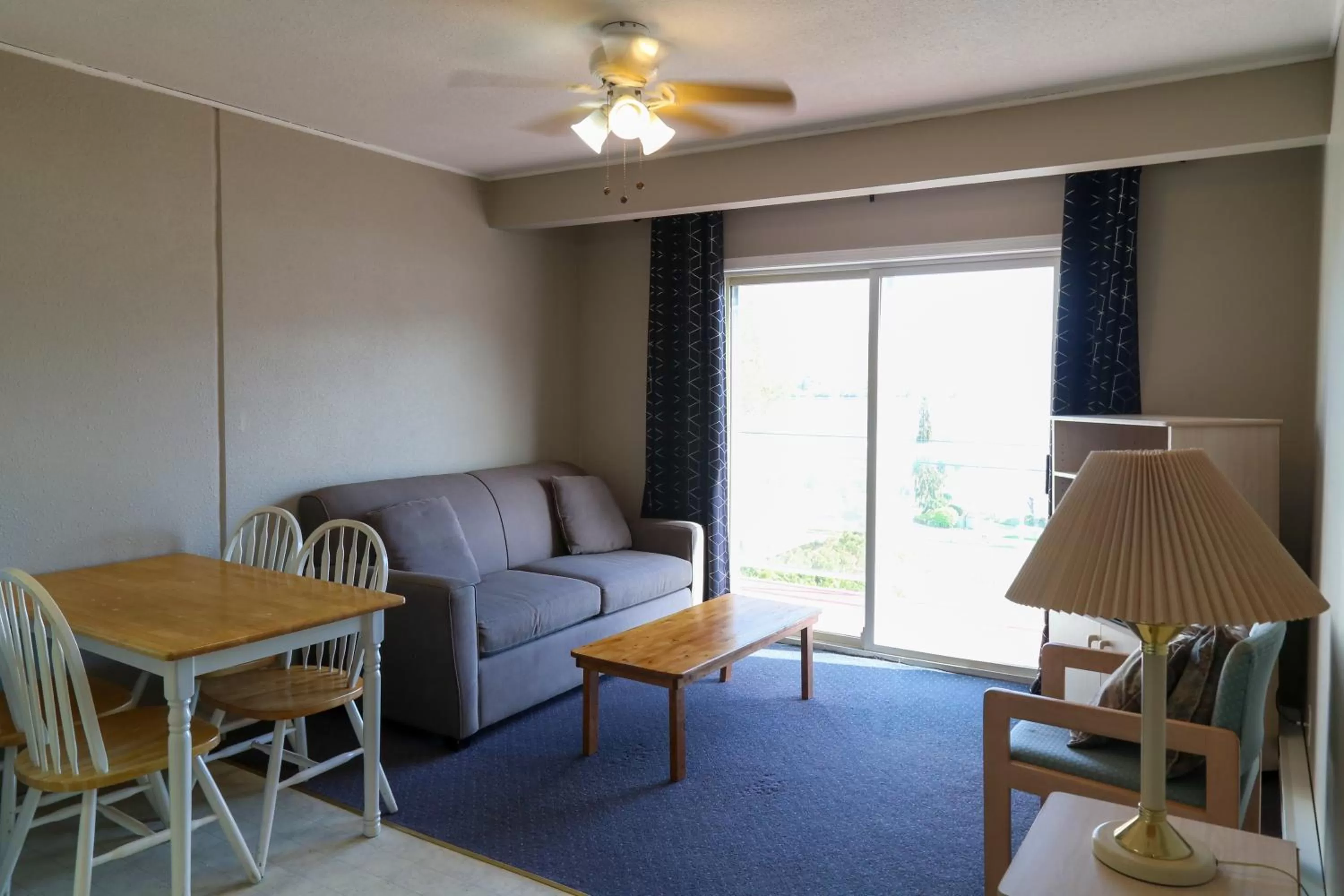 Living room in Richter Pass Beach Resort