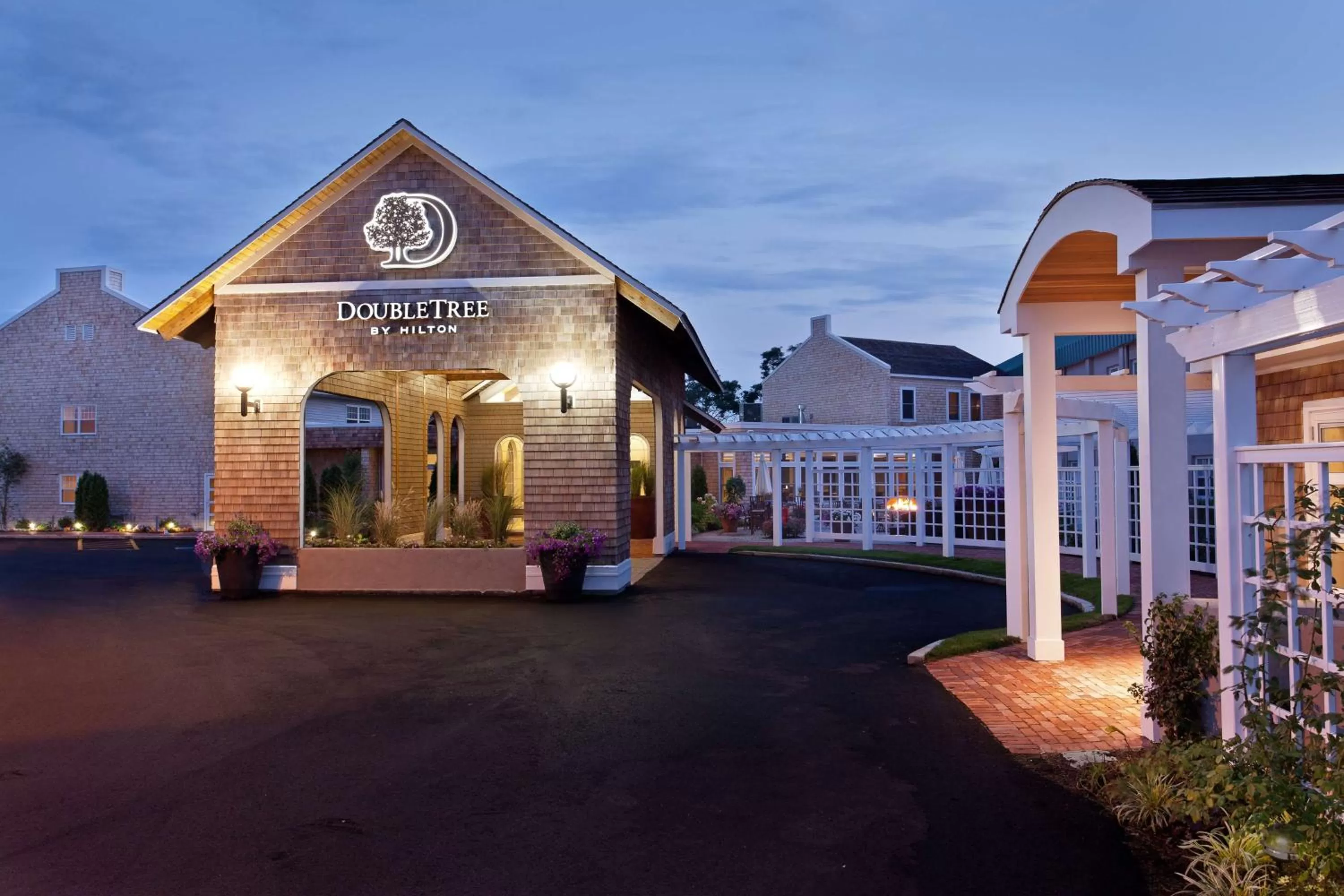 Property building in DoubleTree by Hilton Cape Cod - Hyannis
