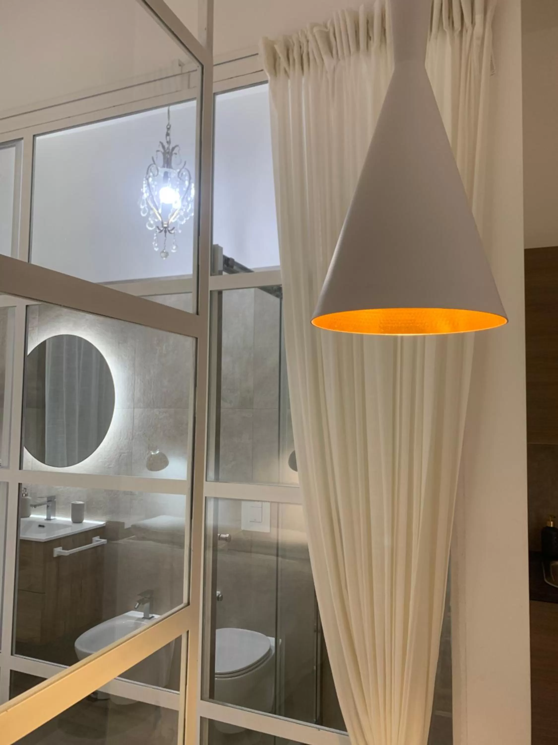 Shower in Il Giardino d'Ulisse