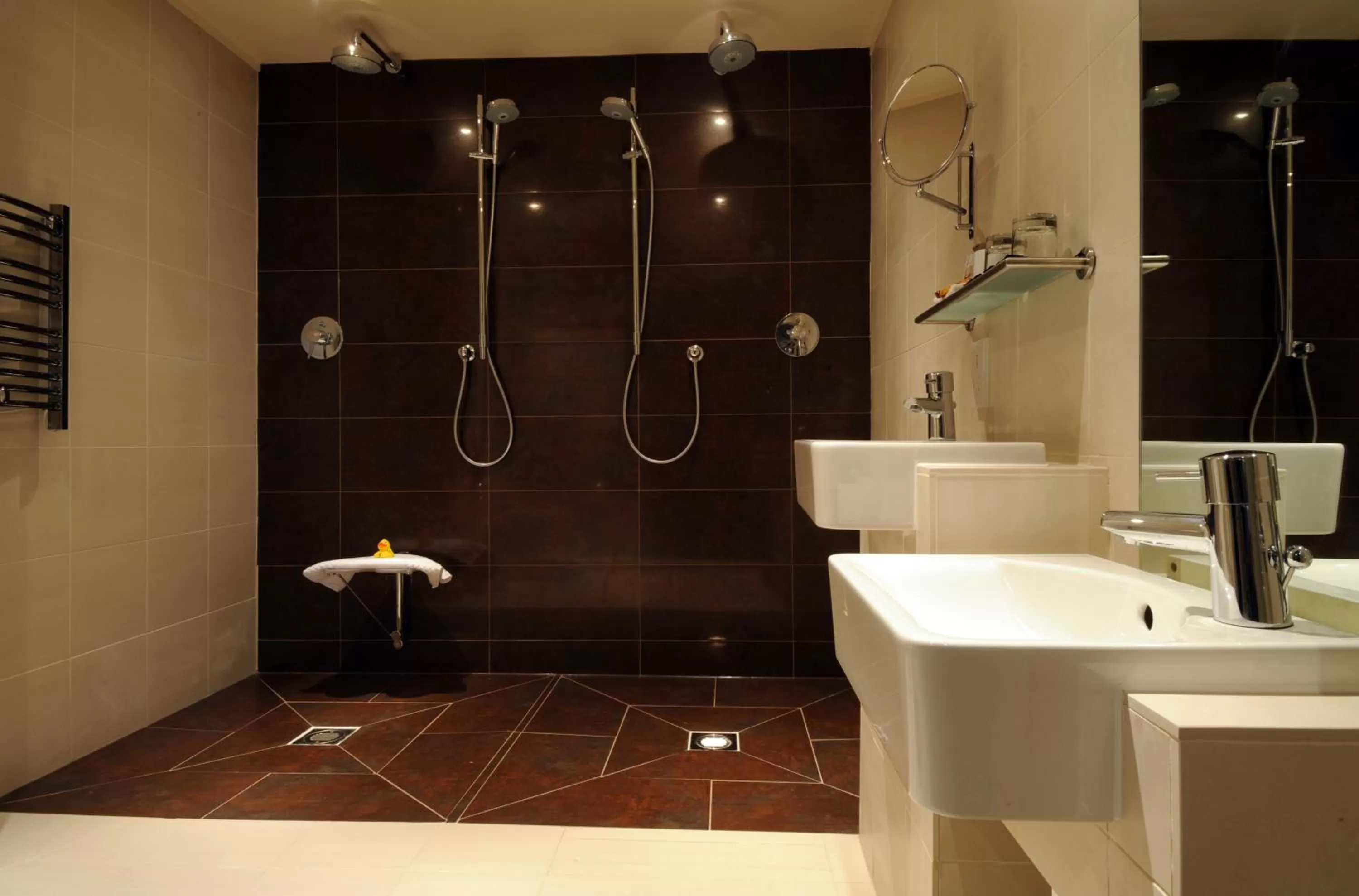 Bathroom in Velvet Hotel Manchester, WorldHotels Crafted