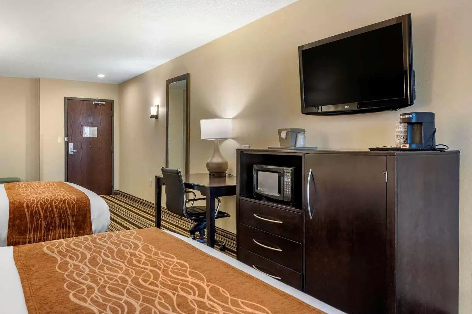 TV and multimedia, TV/Entertainment Center in Comfort Inn & Suites