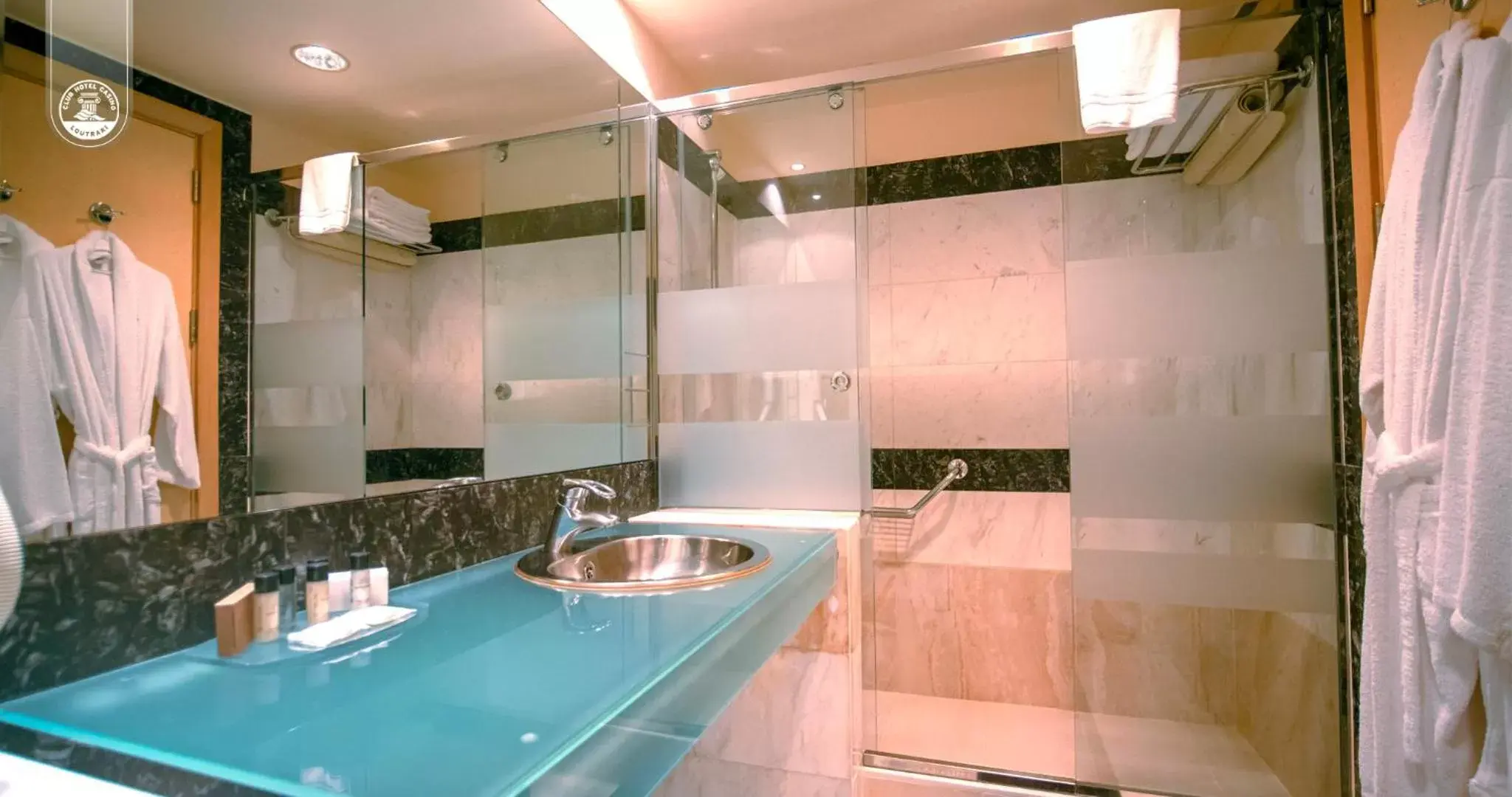 Bathroom in Club Hotel Casino Loutraki