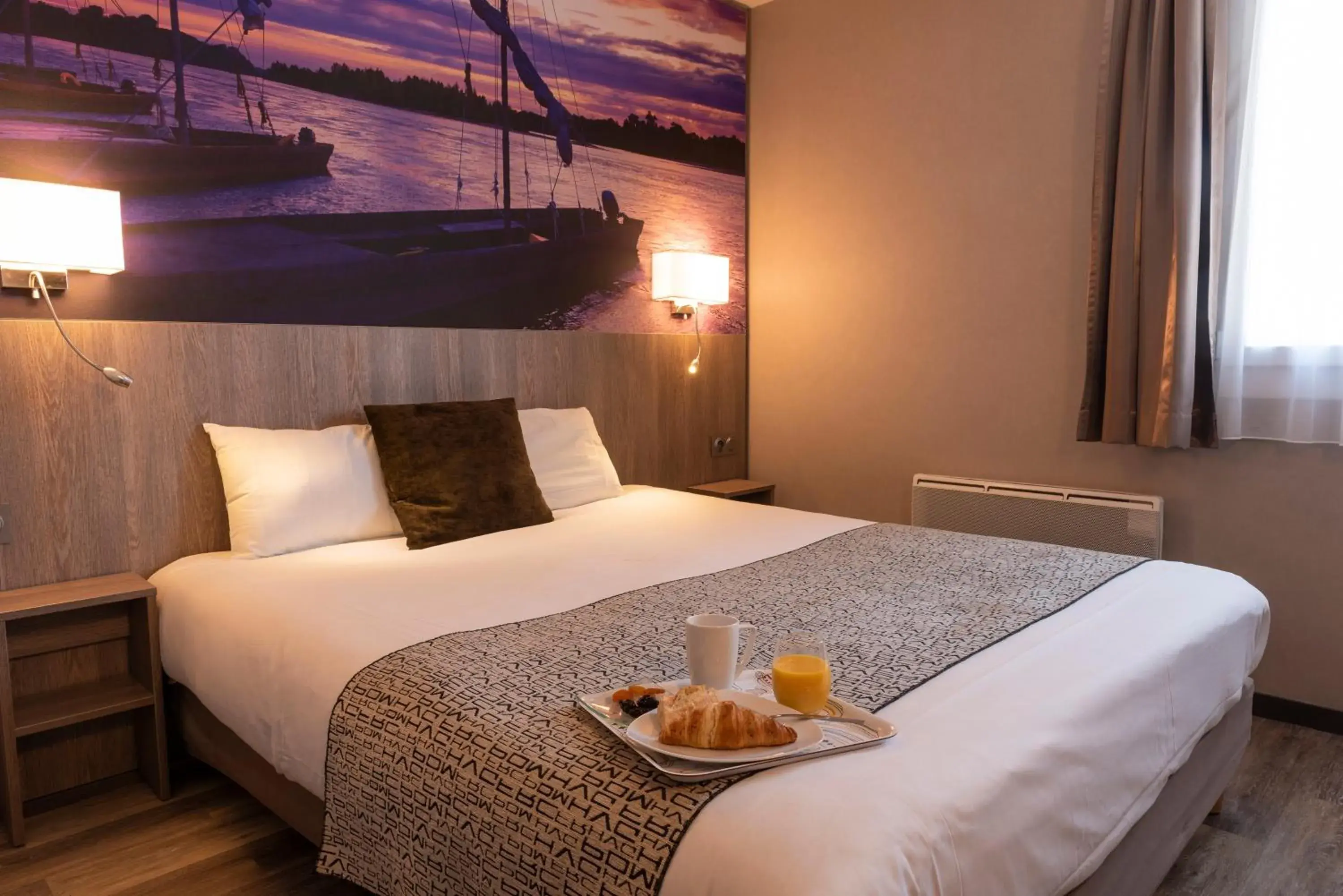 Bed in The Originals City, Hotel La Terrasse, Tours Nord (Inter-Hotel)