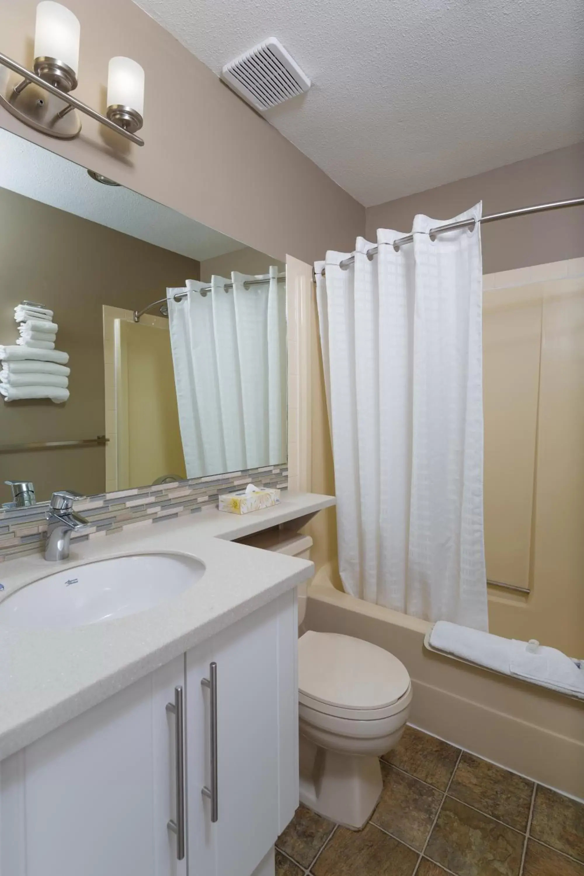 Bathroom in Siesta Suites