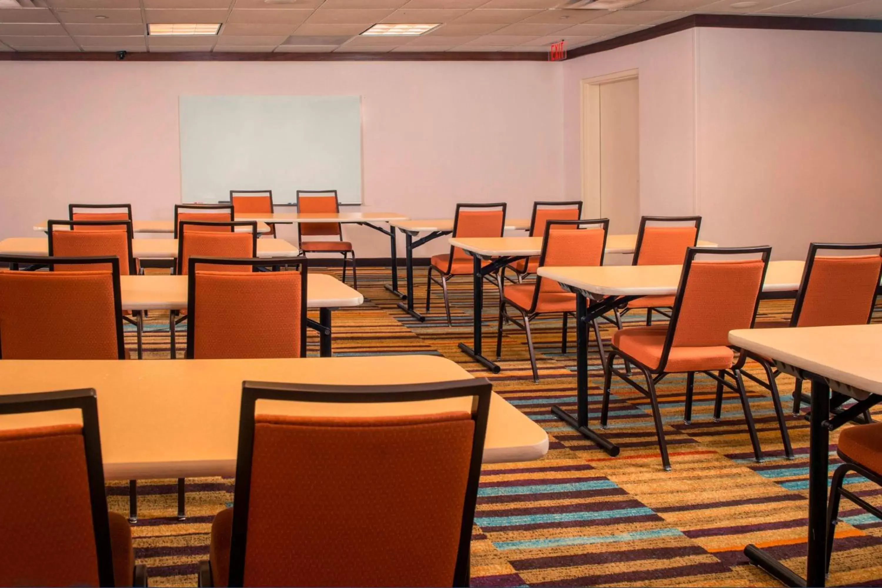 Meeting/conference room in Fairfield Inn & Suites by Marriott Williamsburg