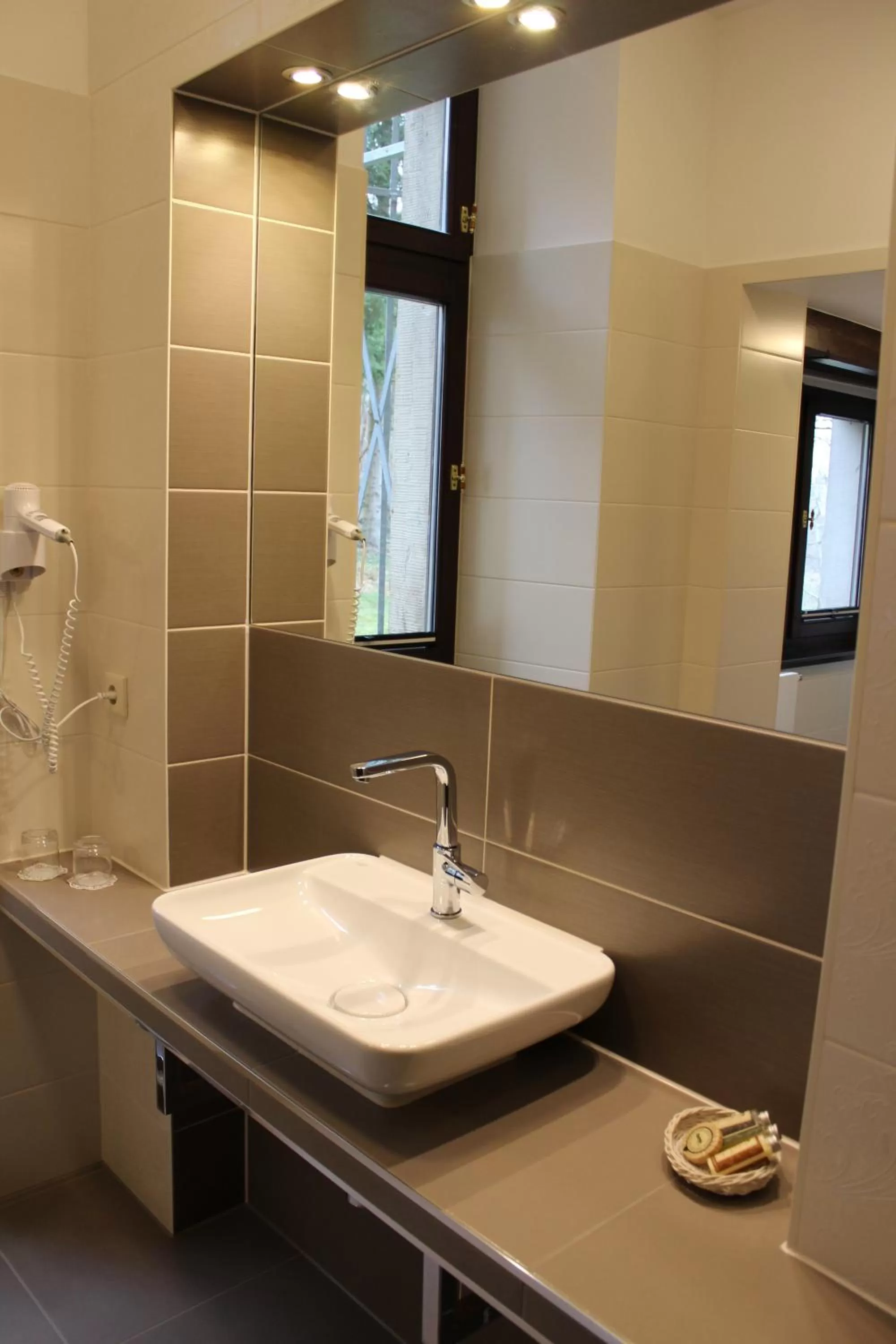 Photo of the whole room in Schlosshotel Stecklenberg