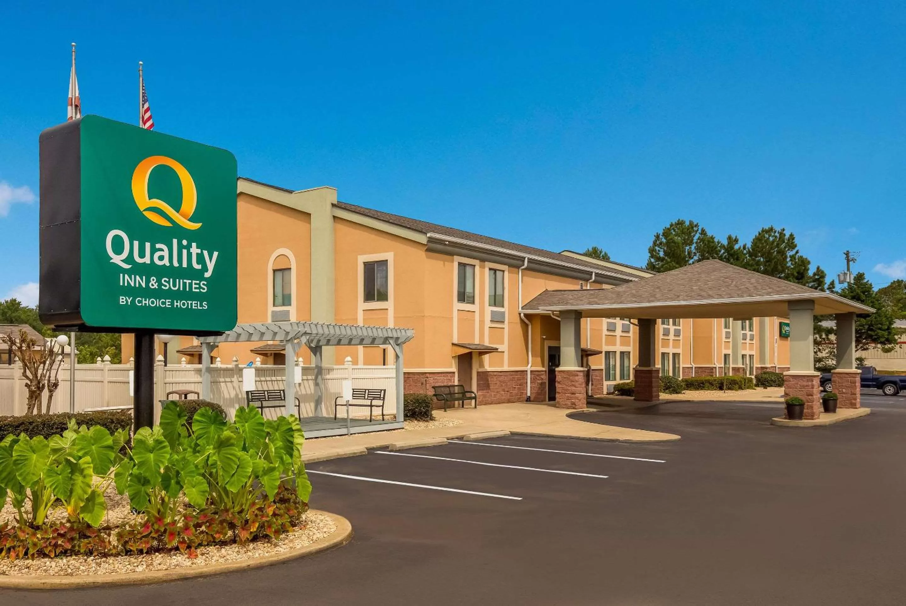 Property building in Quality Inn Thomasville-Northpark