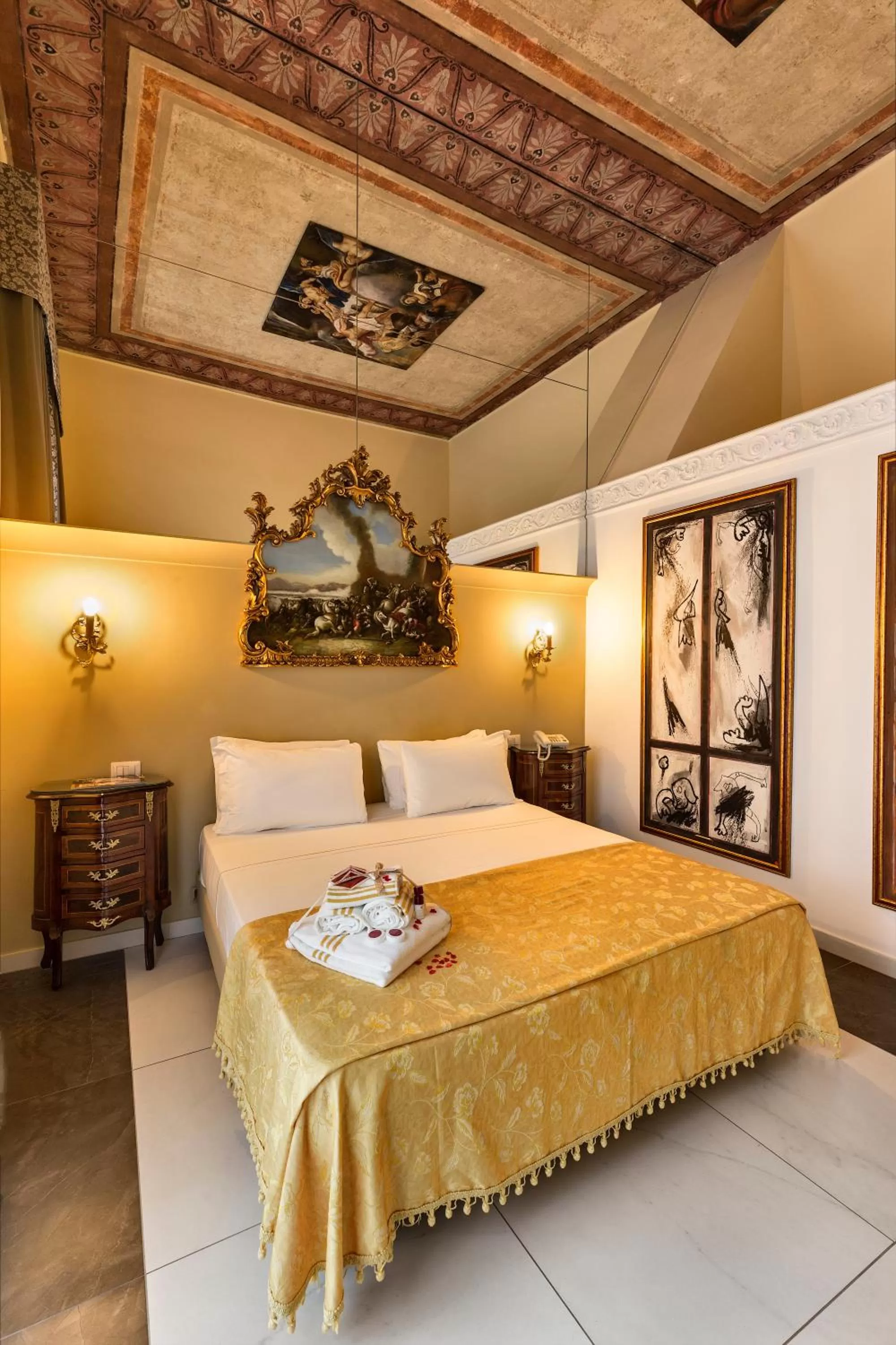 Photo of the whole room, Bed in Hotel Art Resort Galleria Umberto