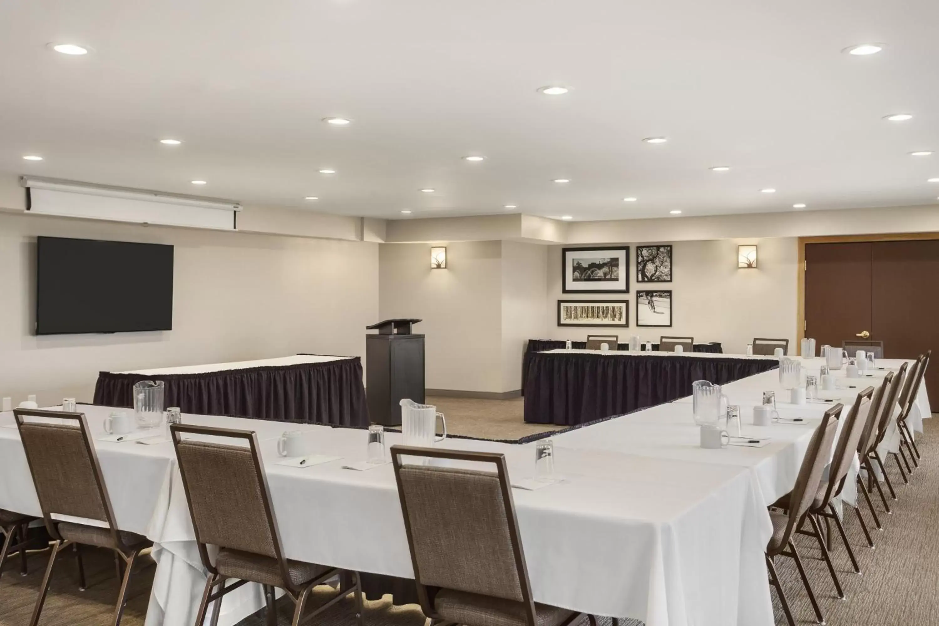 Meeting/conference room, Business Area/Conference Room in Country Inn & Suites by Radisson, Ames, IA