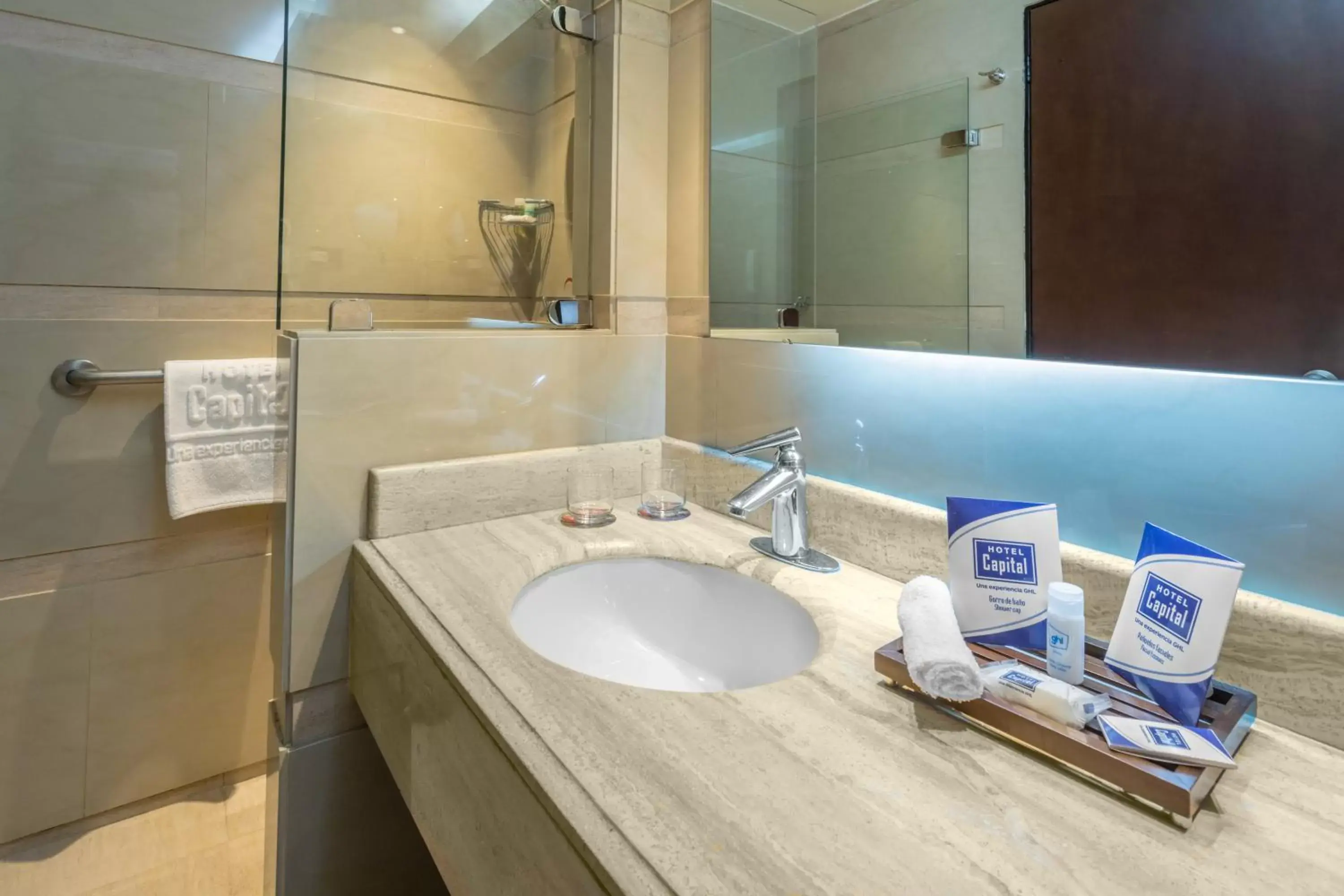 Decorative detail, Bathroom in GHL Hotel Capital