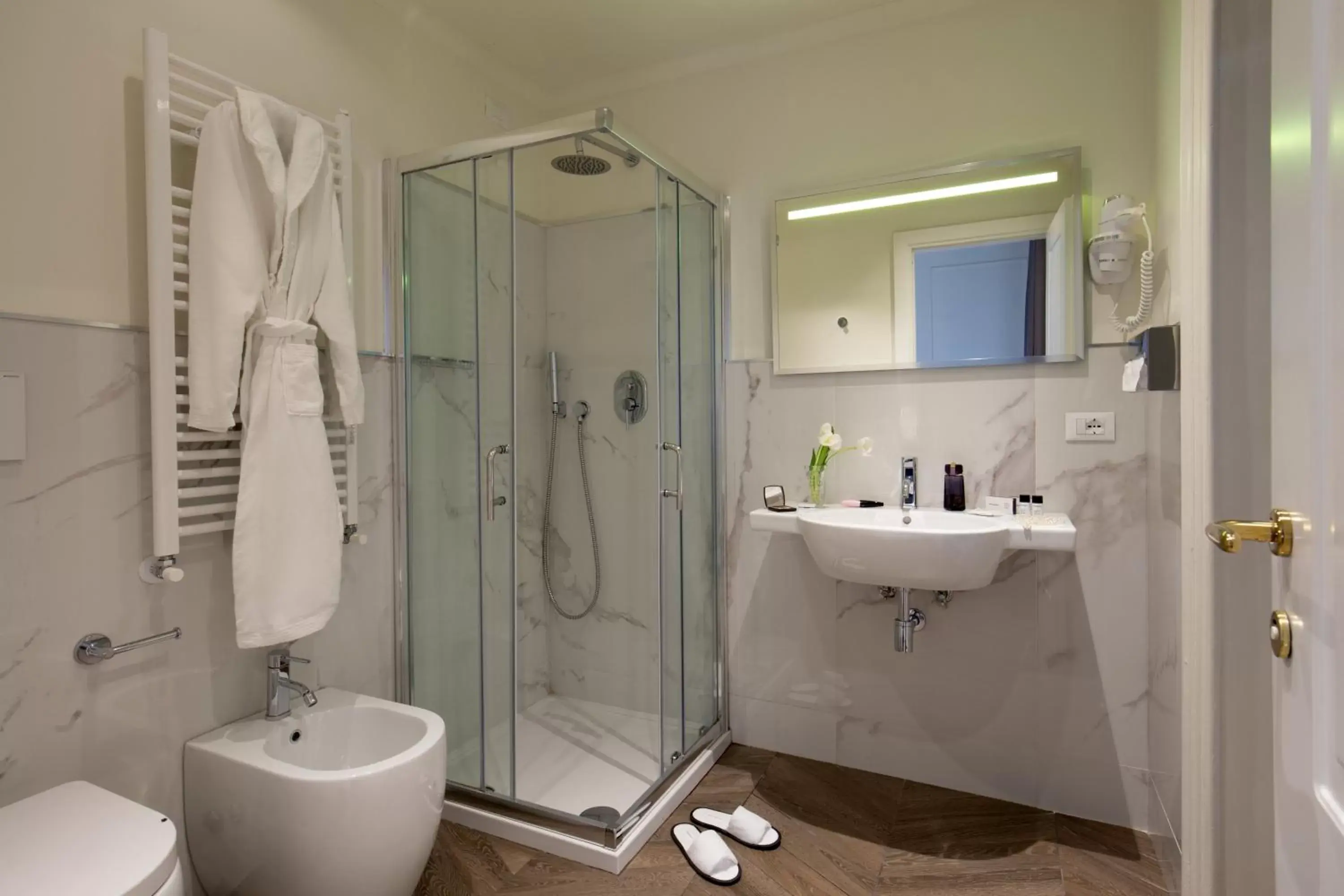 Shower, Bathroom in Best Western Hotel Astrid