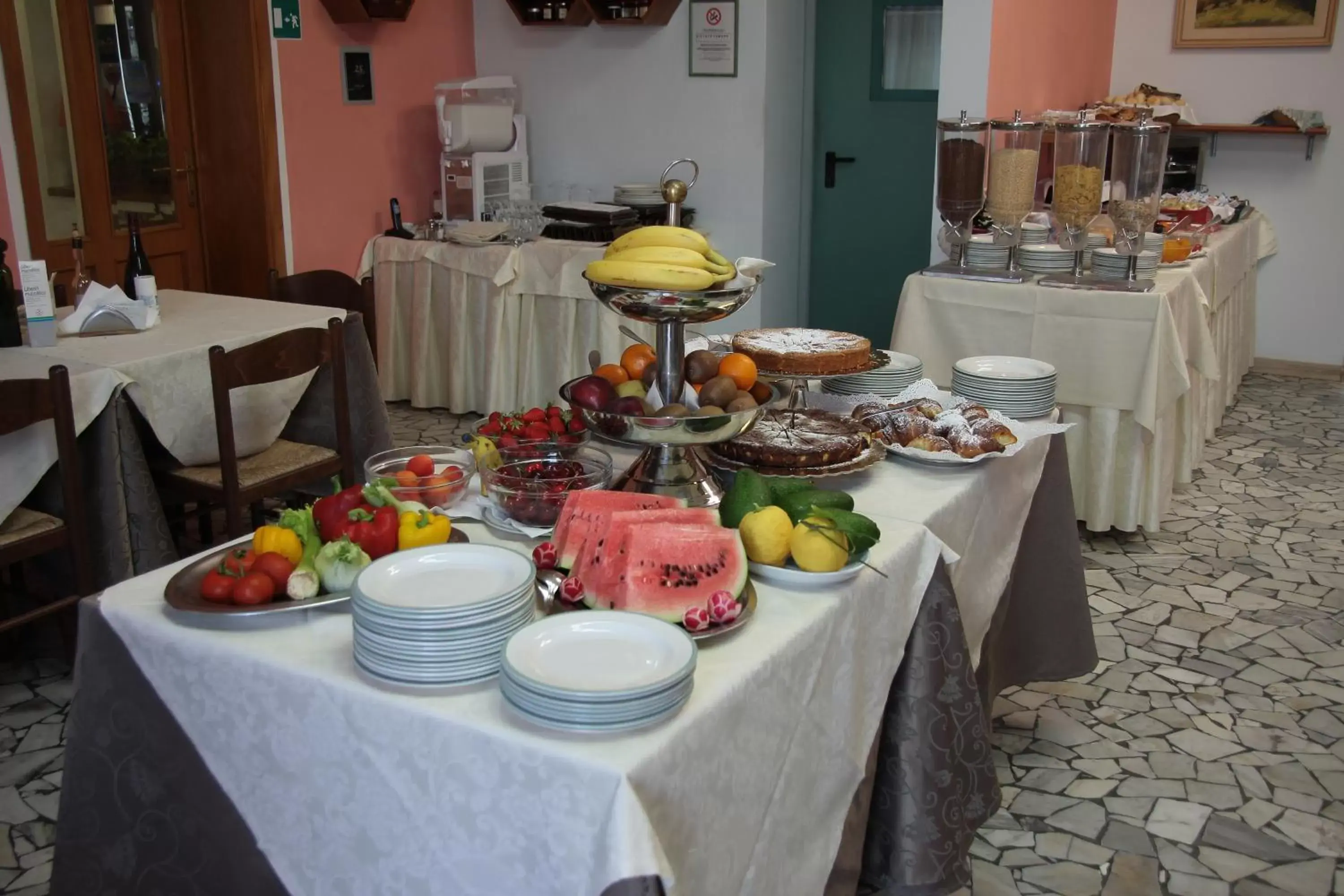 Breakfast, Restaurant/Places to Eat in Hotel Villa Ombrosa