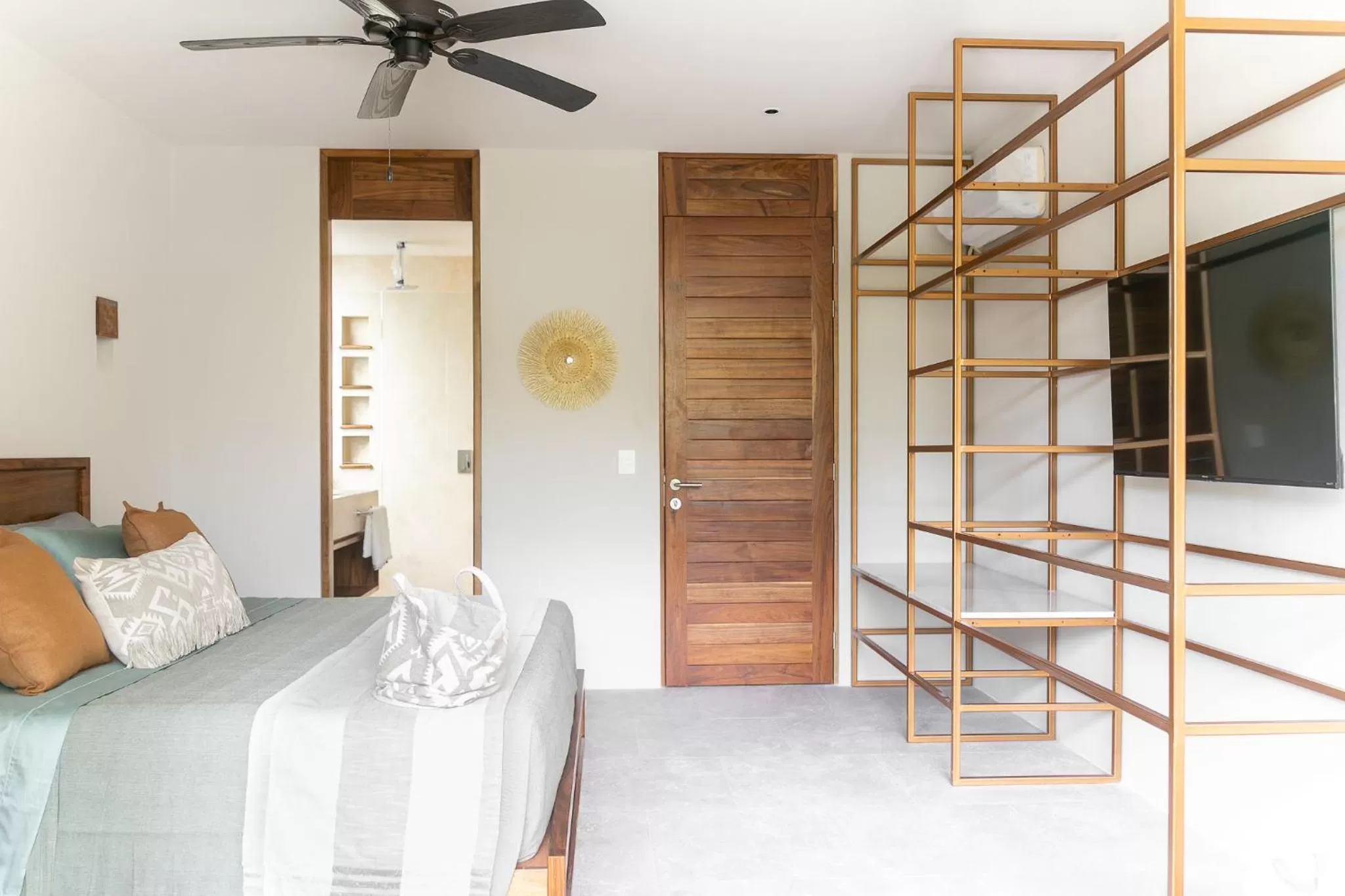 Bedroom, Bed in Zereno Tulum Beach Club Access