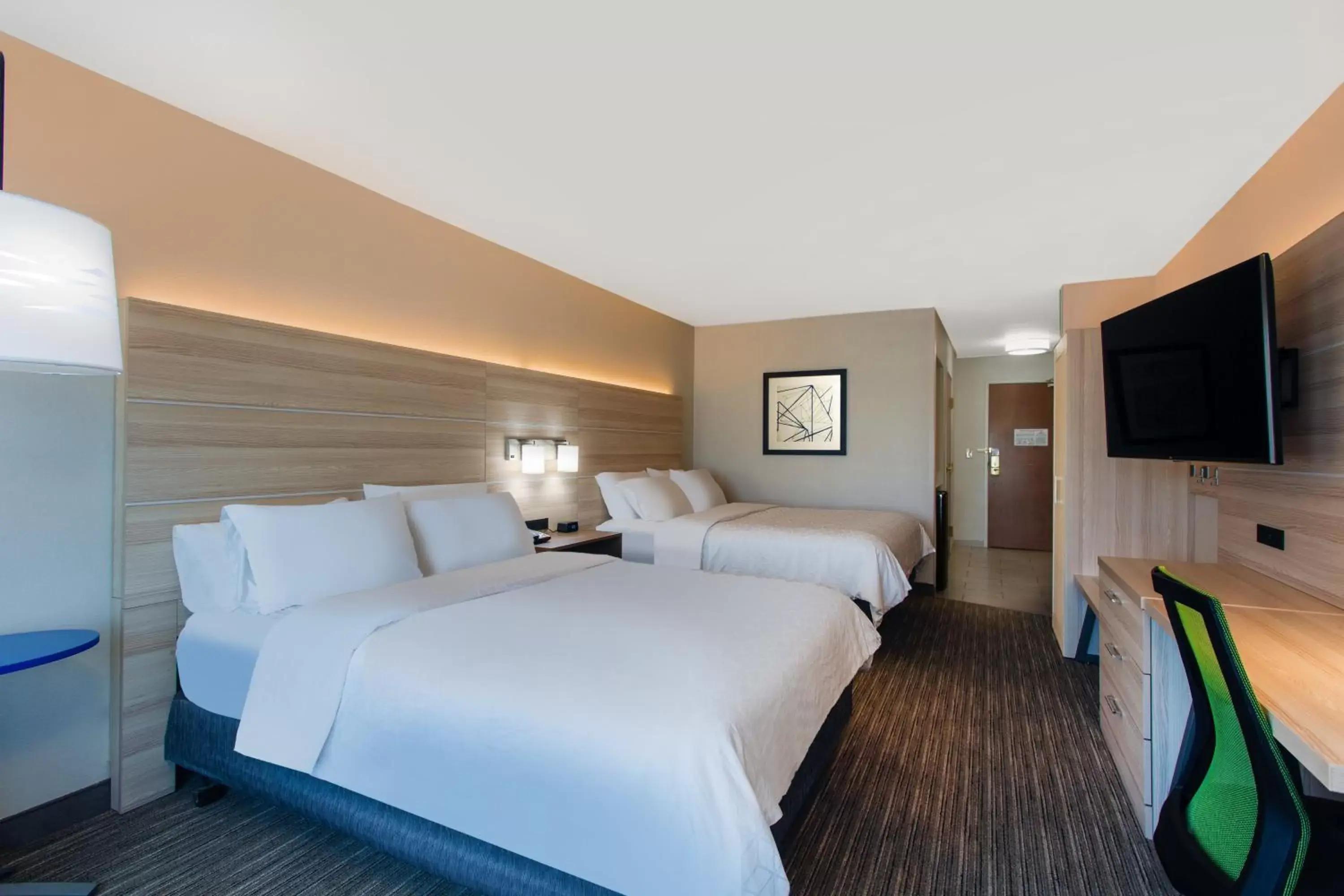 Standard Room with Two Queen Beds in Holiday Inn Express Hotel & Suites Lewisburg by IHG Standard Room with Two Queen Beds in Holiday Inn Express Hotel & Suites Lewisburg by IHG