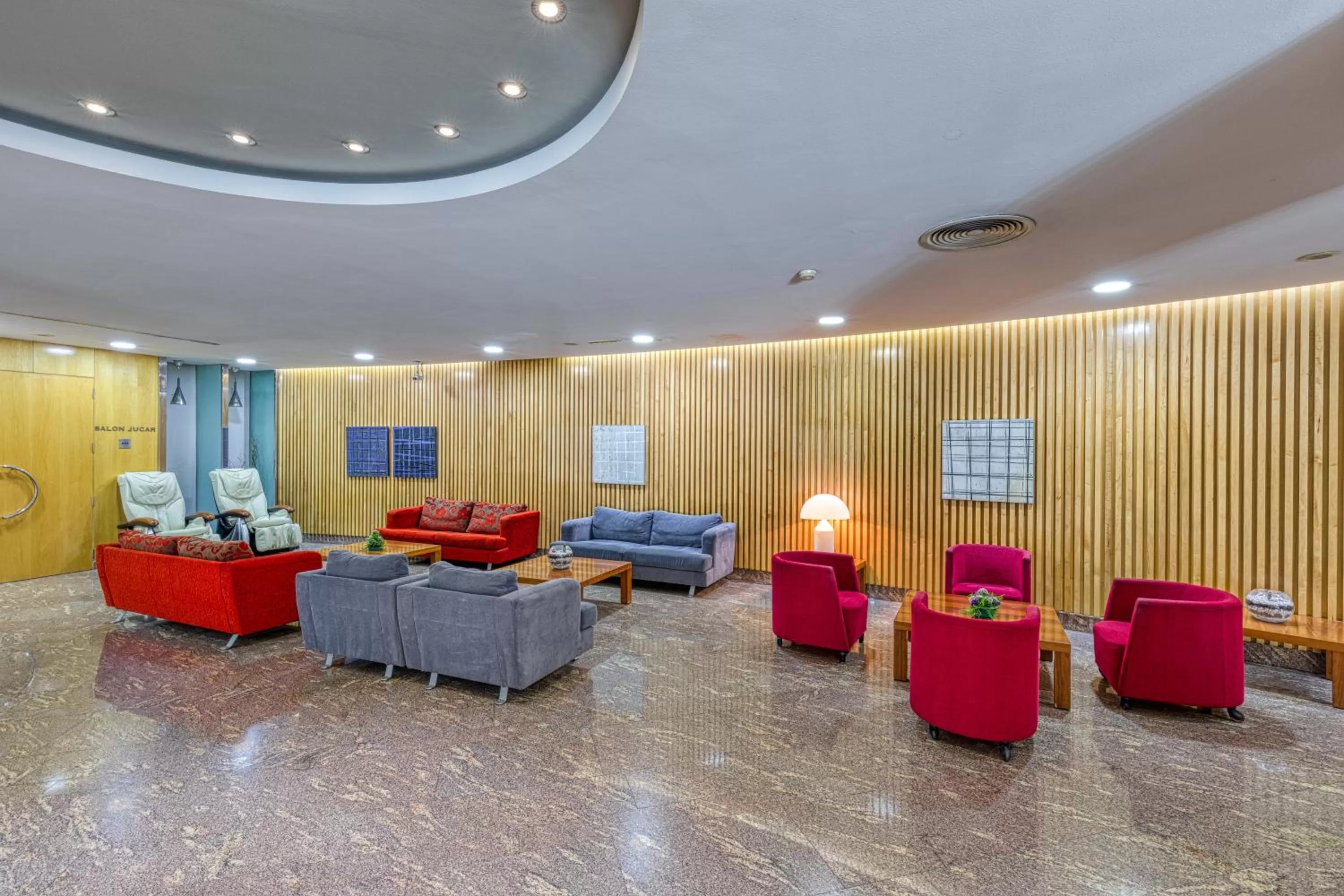 Lobby or reception in Senator Parque Central