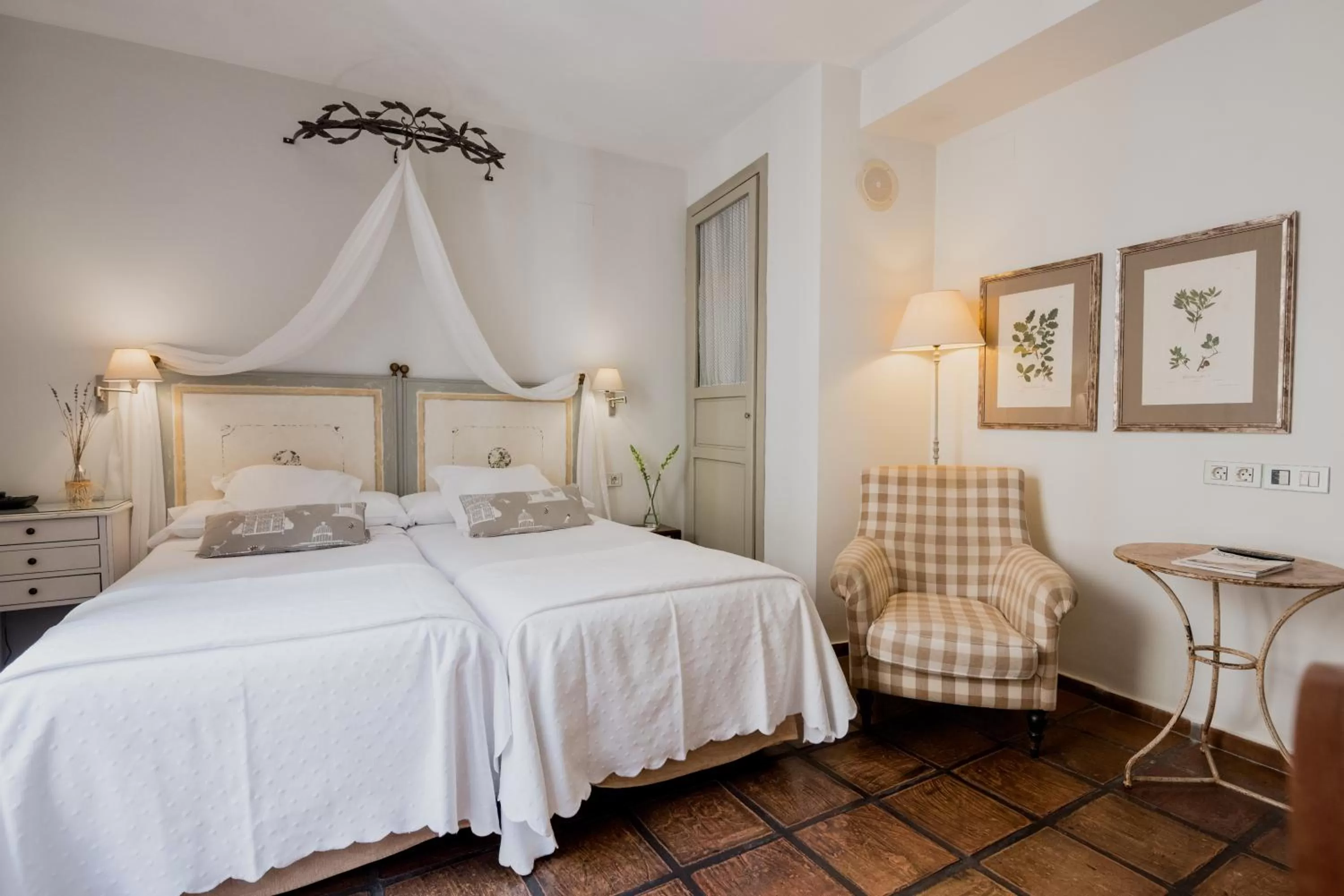 Photo of the whole room, Bed in Palacio De Los Navas