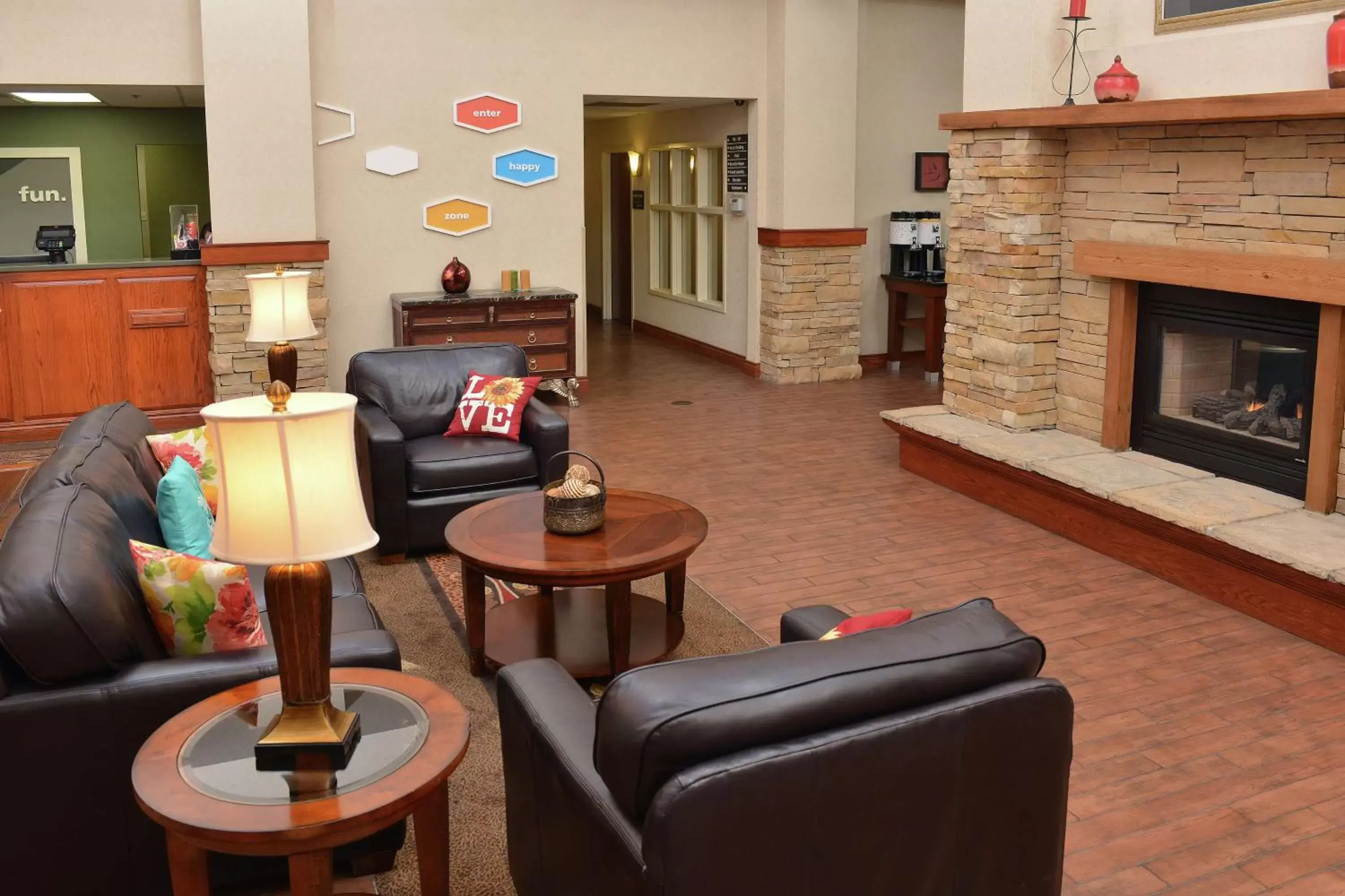 Lobby or reception, Seating Area in Hampton Inn & Suites Springfield