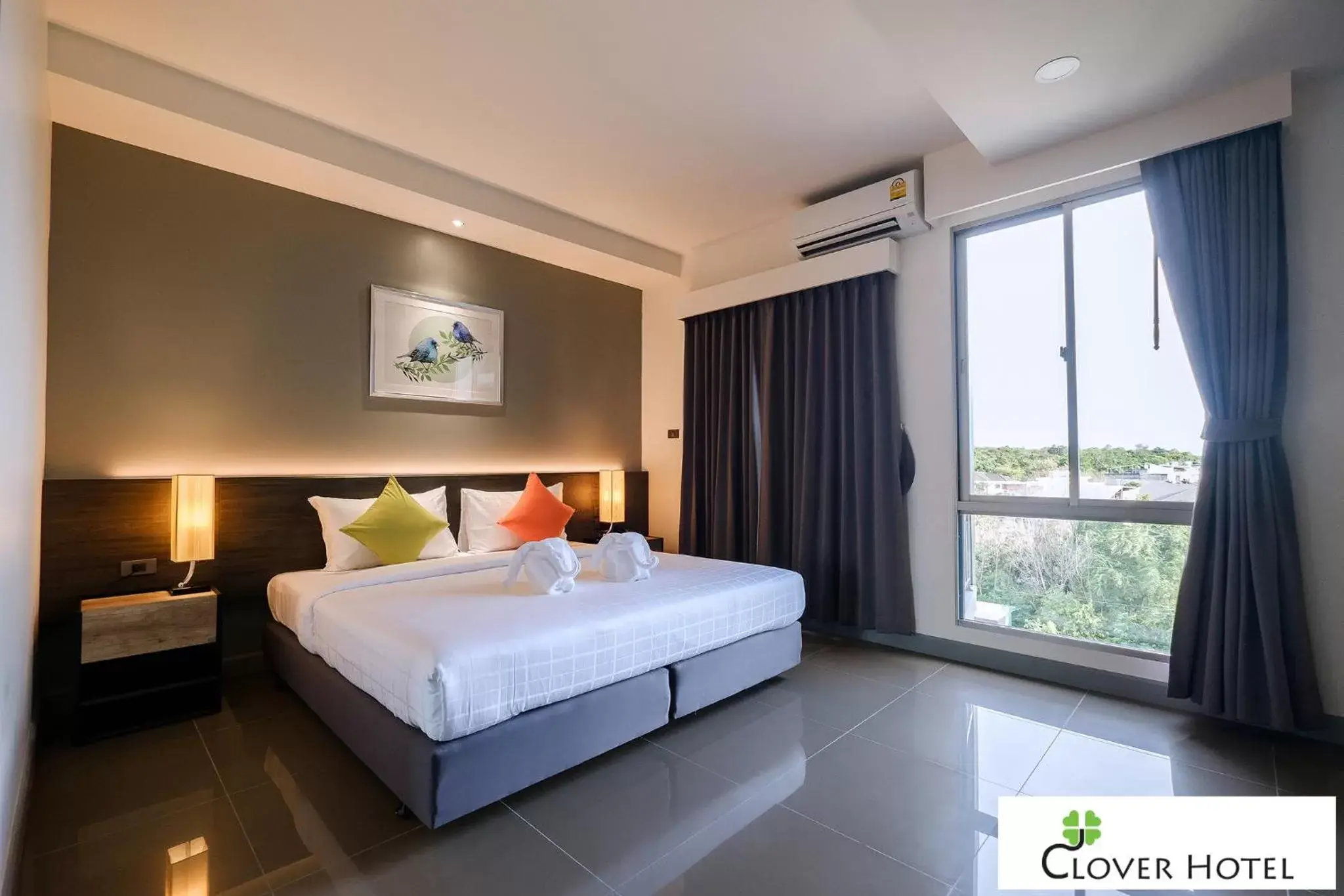 Bed in Clover Hotel Hatyai Bed in Clover Hotel Hatyai