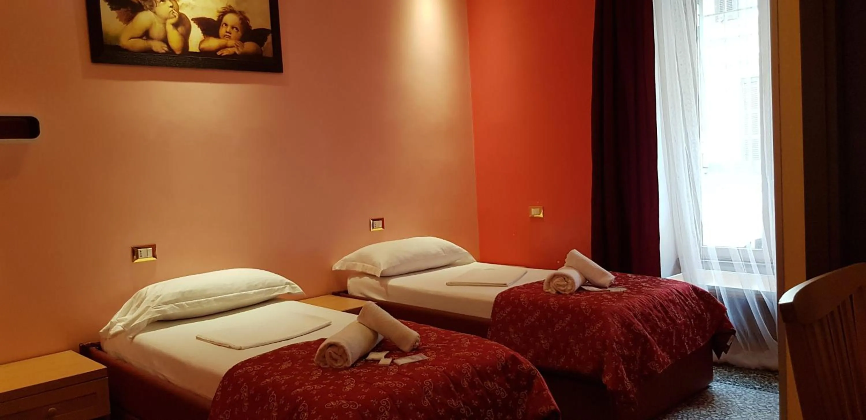 Bedroom, Bed in Legend R.G.