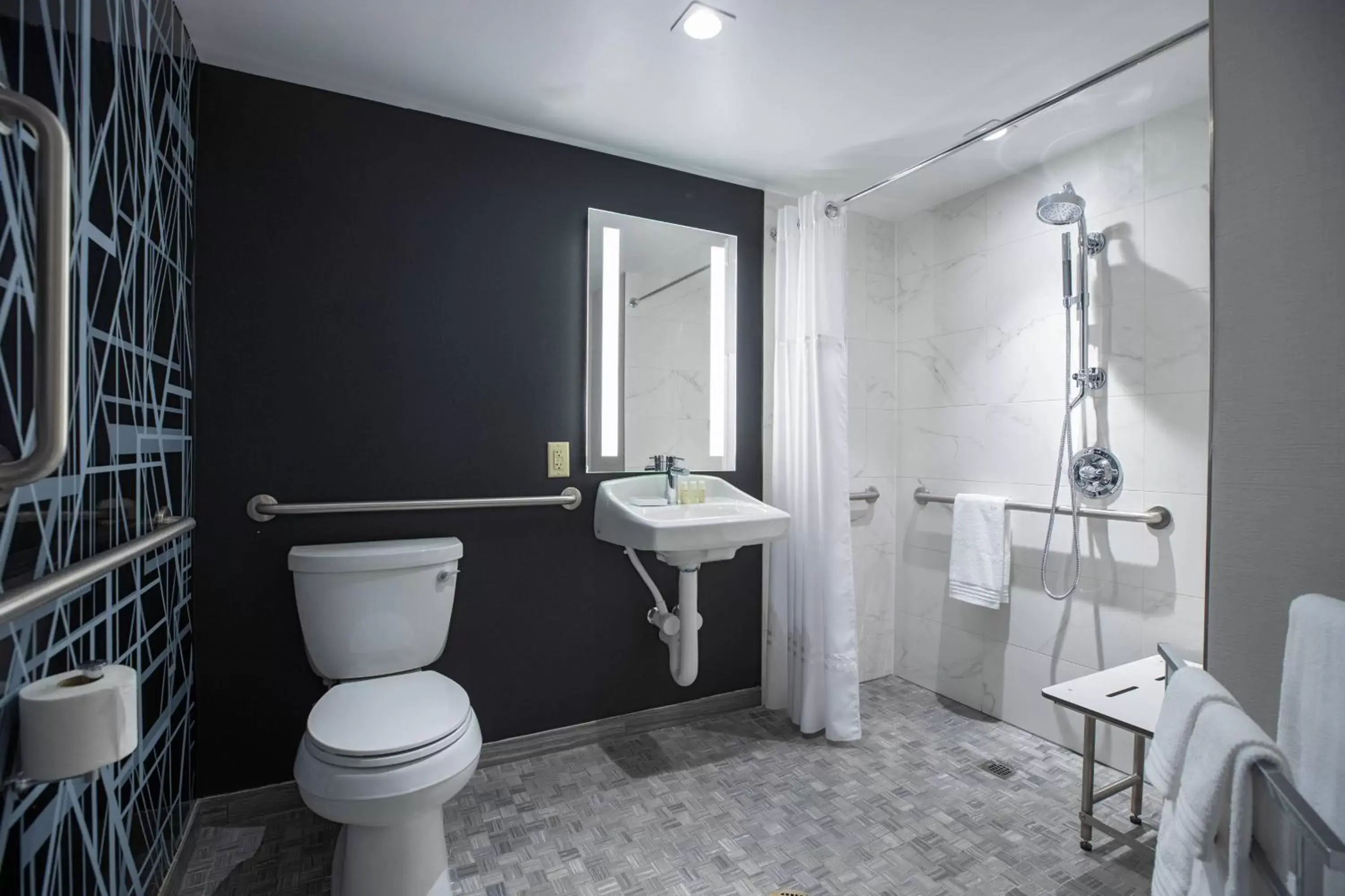 Bathroom in Renaissance Des Moines Savery Hotel