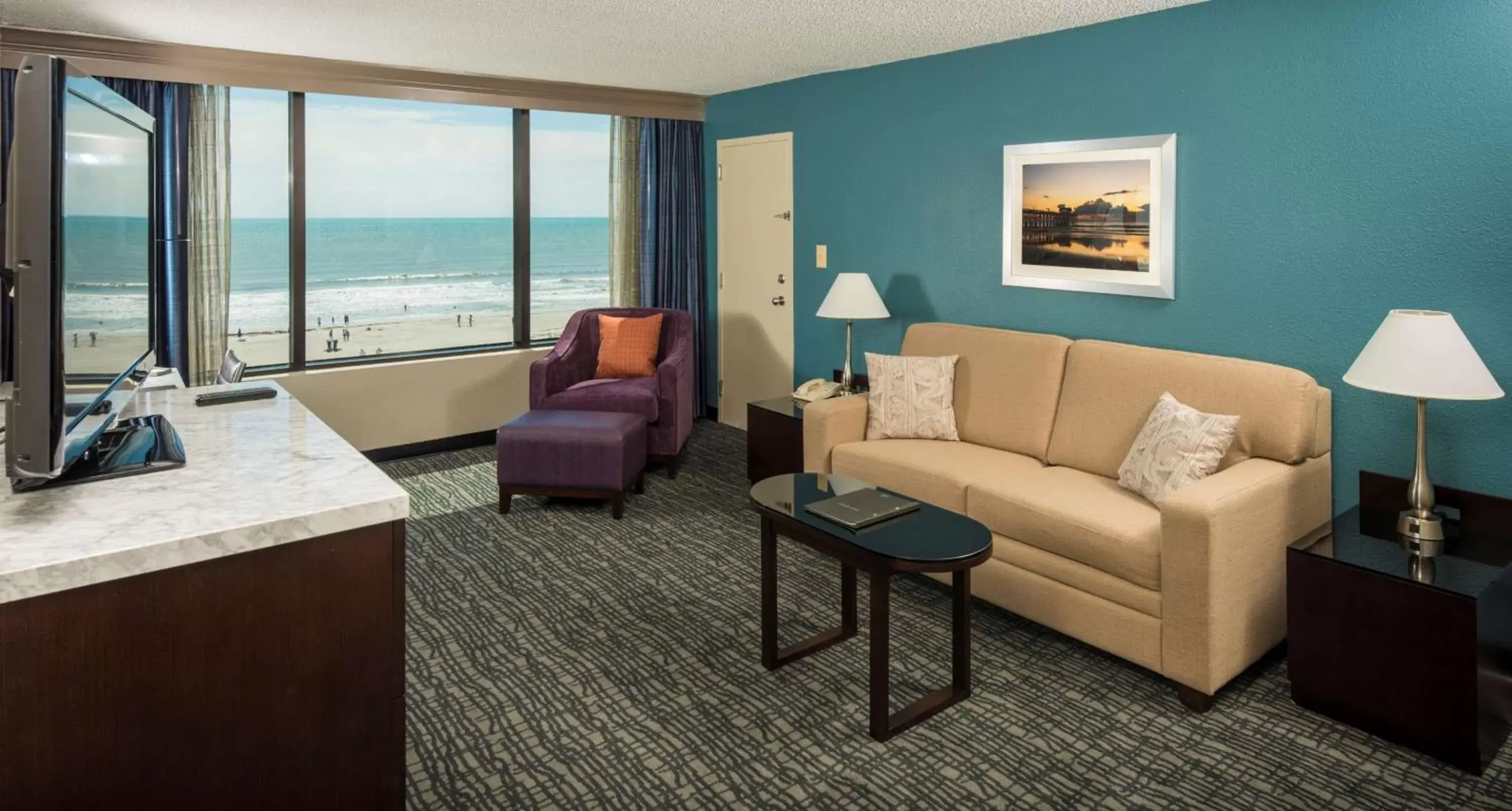 Living room, Seating Area in Hilton Cocoa Beach Oceanfront