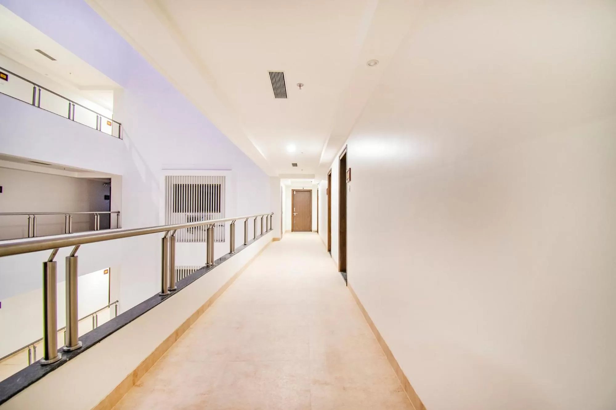 Lobby or reception in Magnus Square Business Hotel near Pune Airport