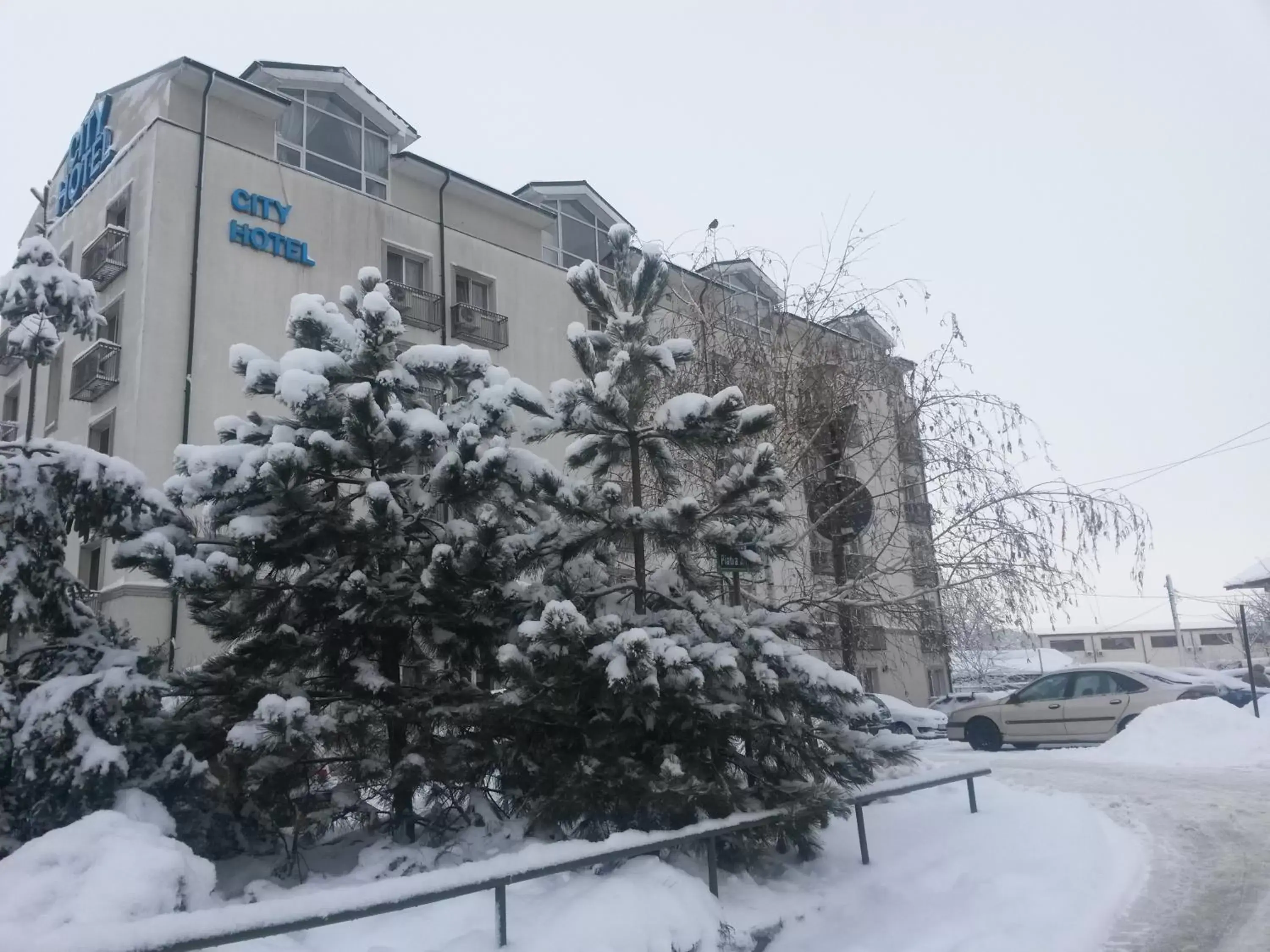 Property building, Winter in City Hotel Bucharest