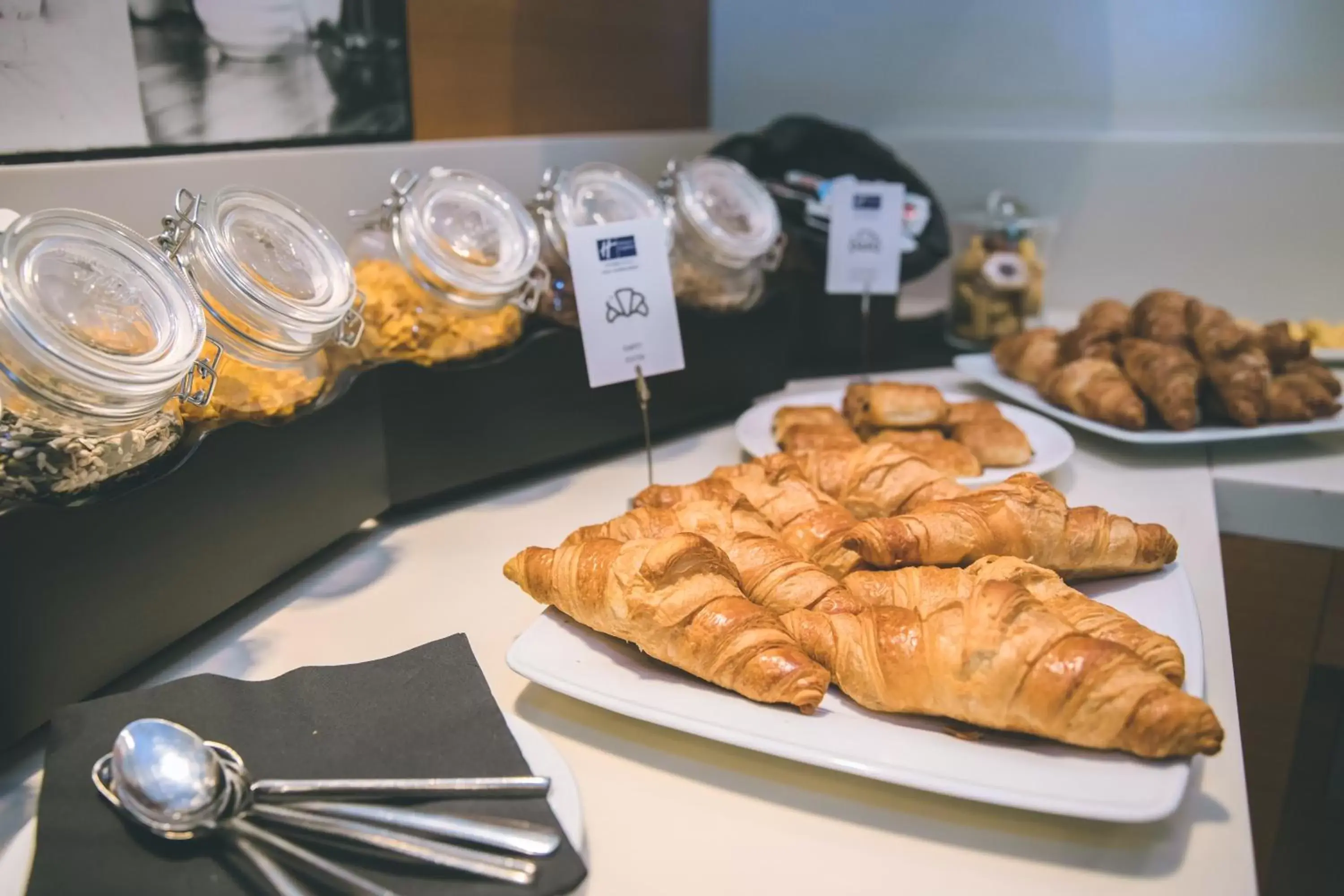 Breakfast, Food in Holiday Inn Express Milan-Malpensa Airport, an IHG Hotel