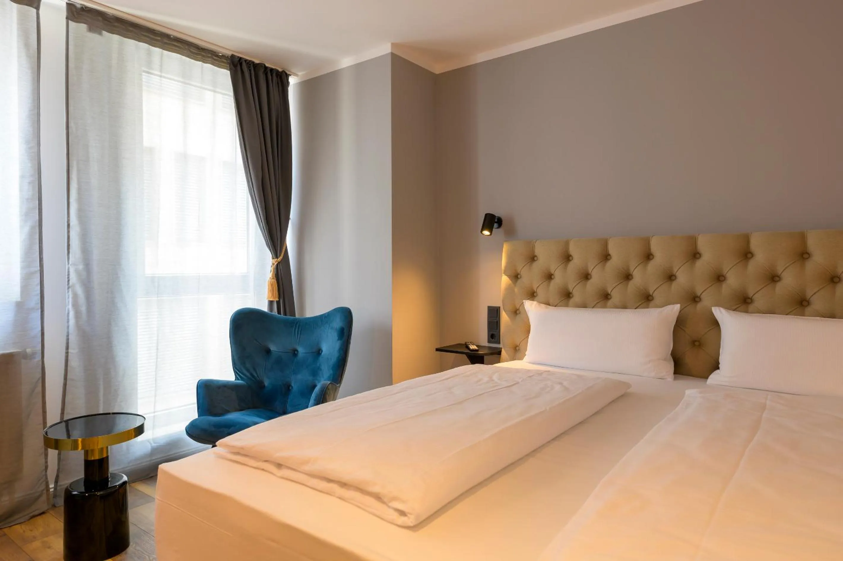 Photo of the whole room, Bed in Nikii City Hotel