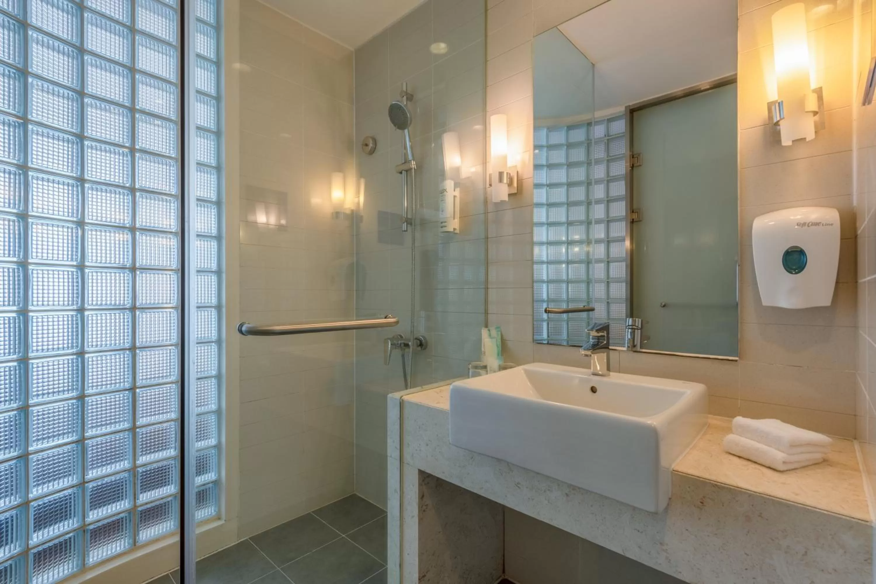 Bathroom in Holiday Inn Express Tianjin Heping by IHG