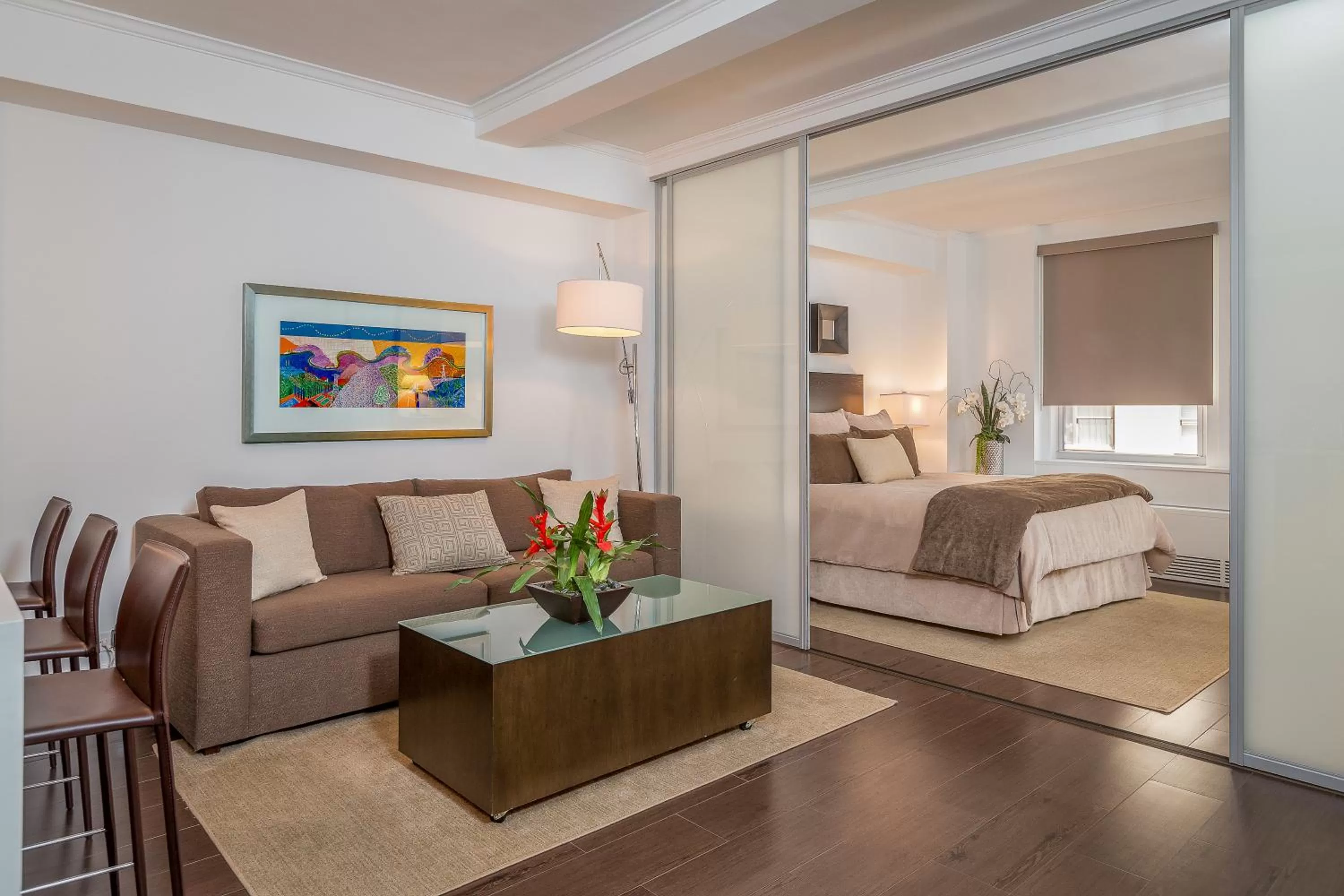 Living room in Lombardy Hotel