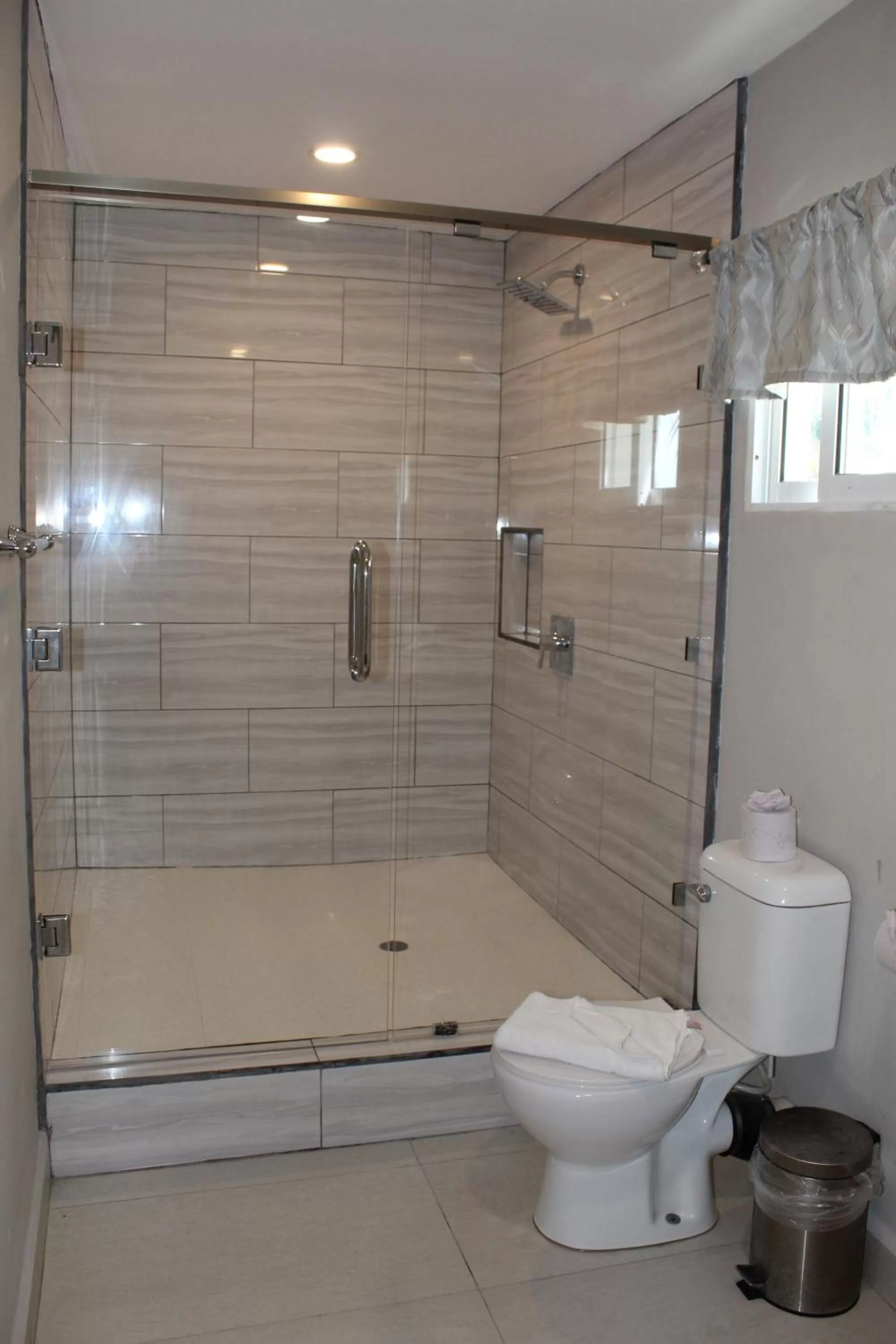 Bathroom in Barefoot Caye Caulker Hotel