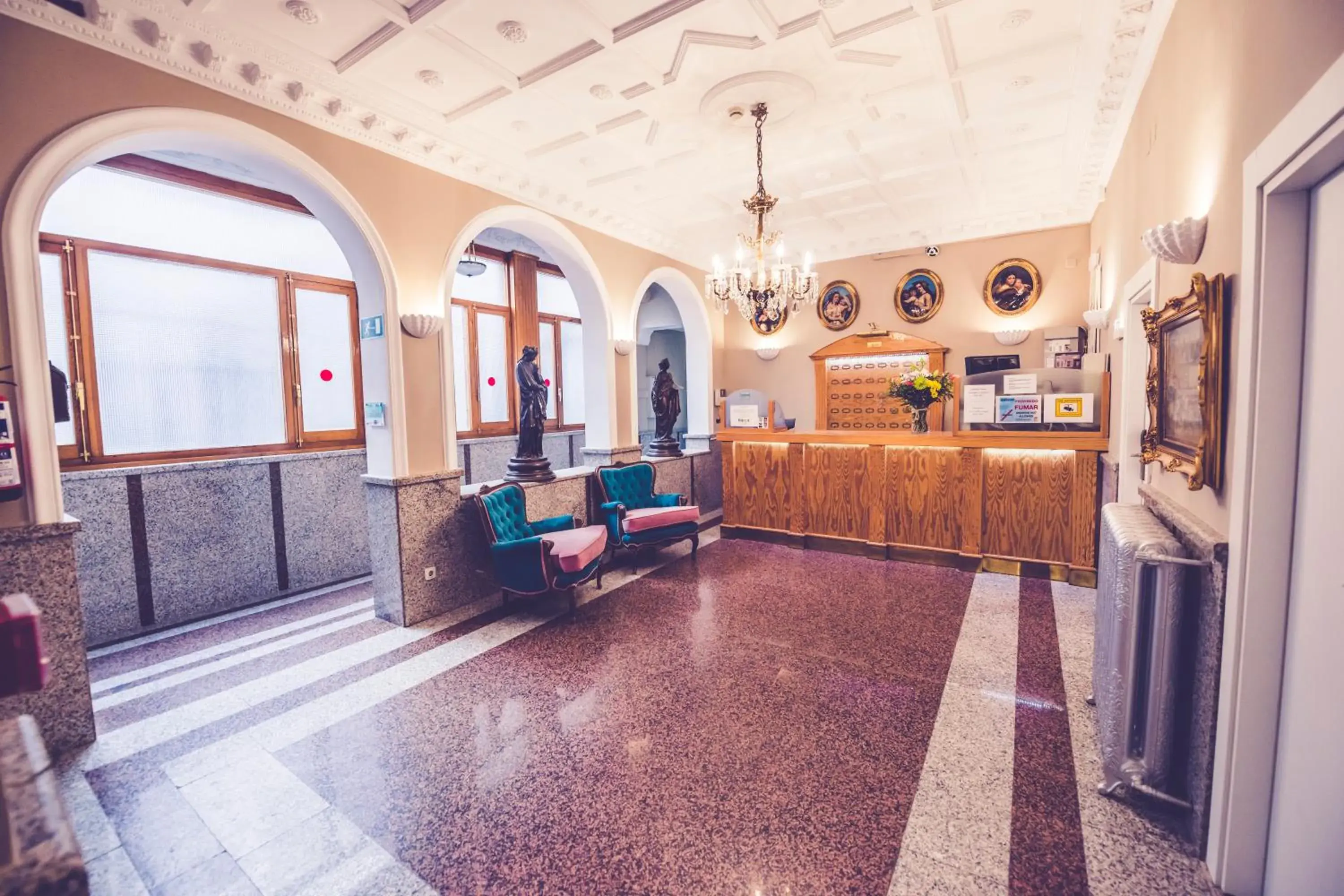 Lobby or reception in Hostal Marlasca Lobby or reception in Hostal Marlasca