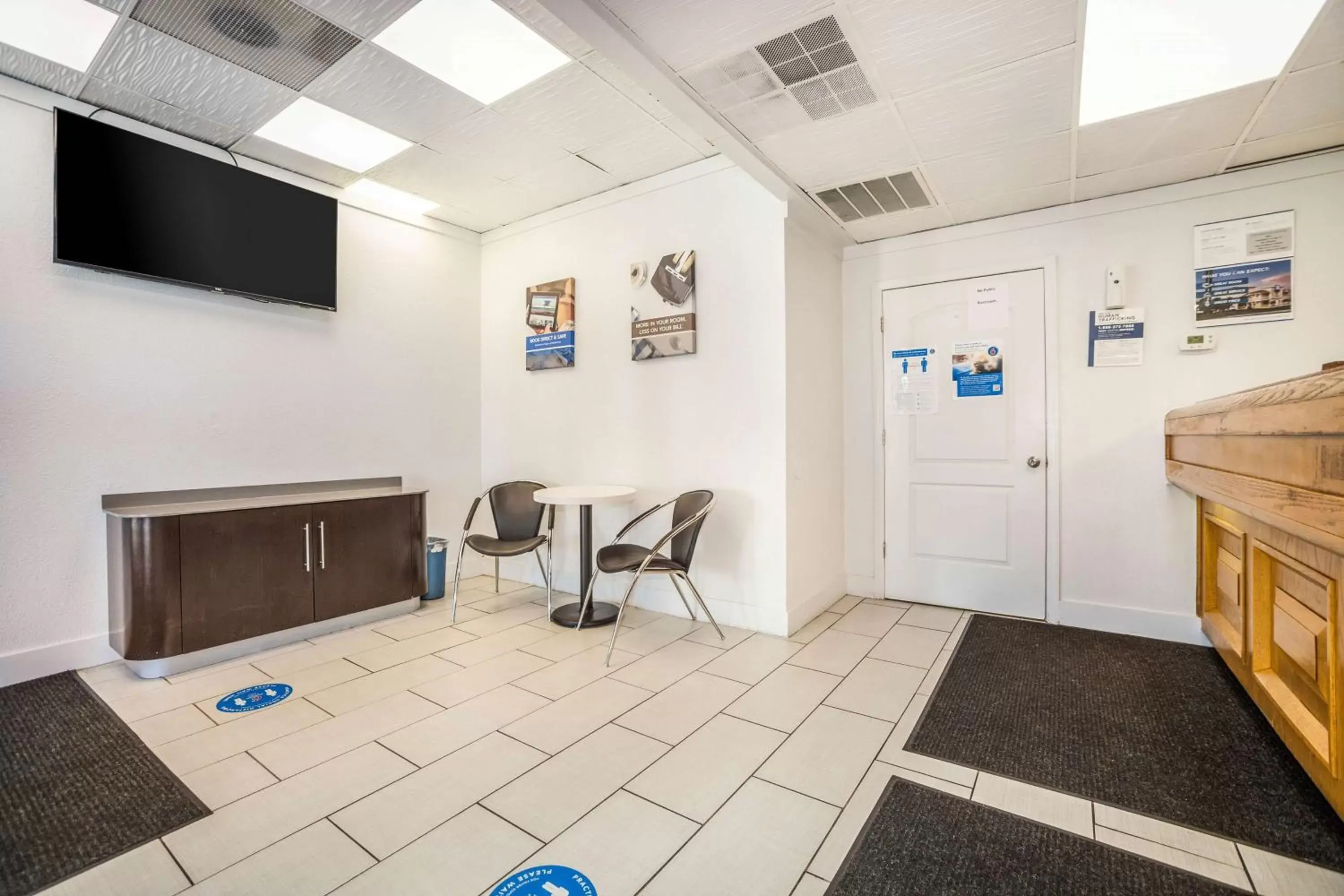 Lobby or reception in Motel 6-Florence, SC