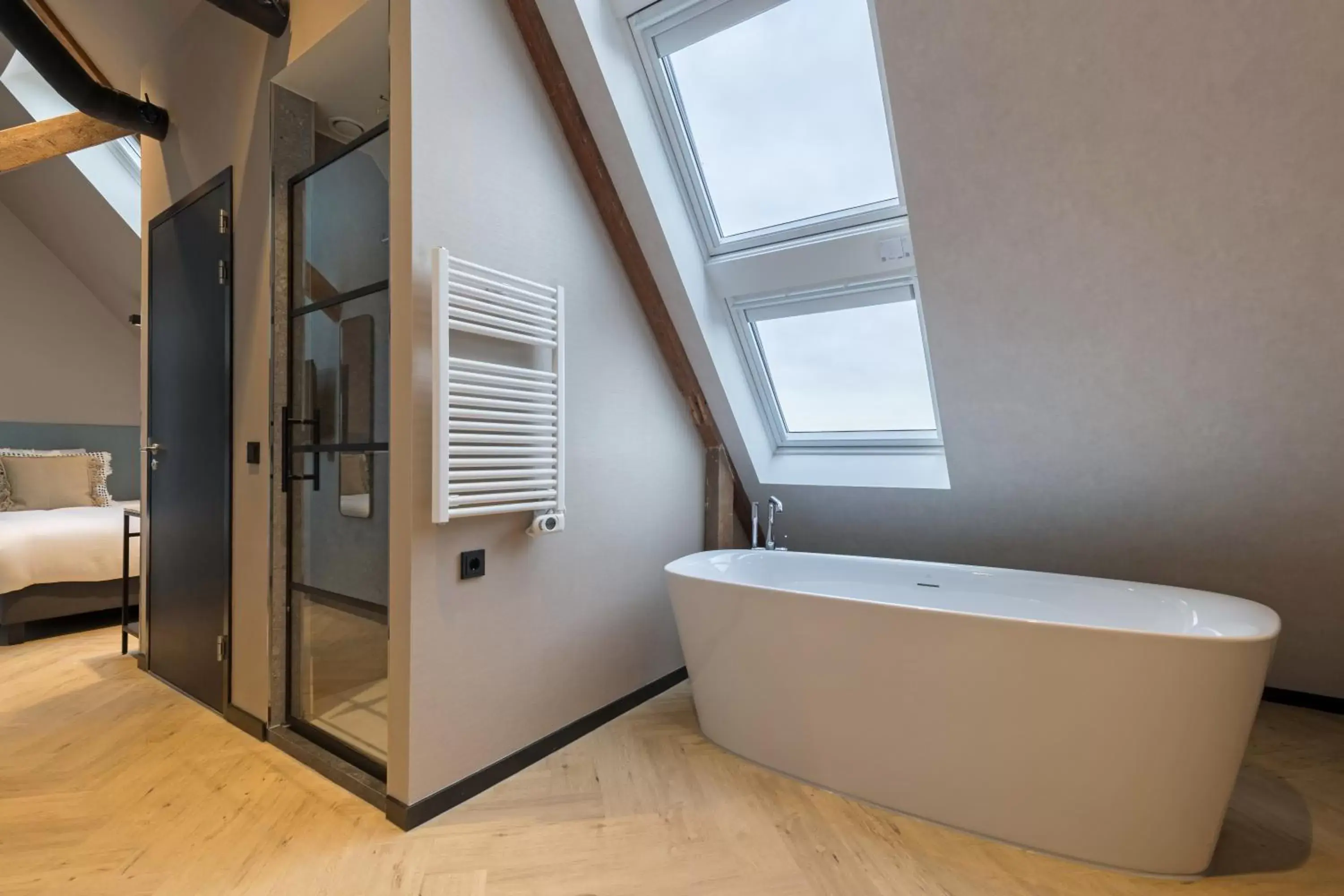 Photo of the whole room, Bathroom in Ocean House Scheveningen